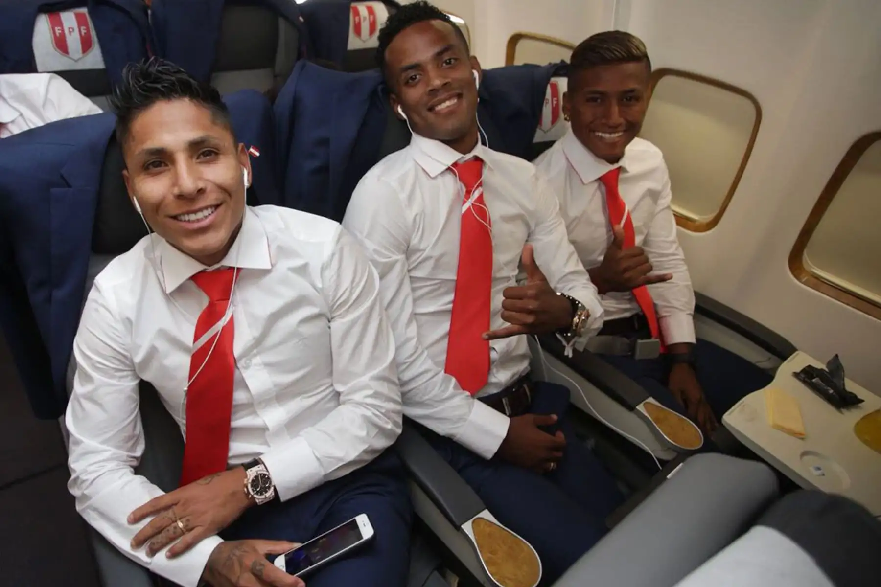 Jugadores de la selección peruana arriban a Rusia. Foto: Andina/FPF