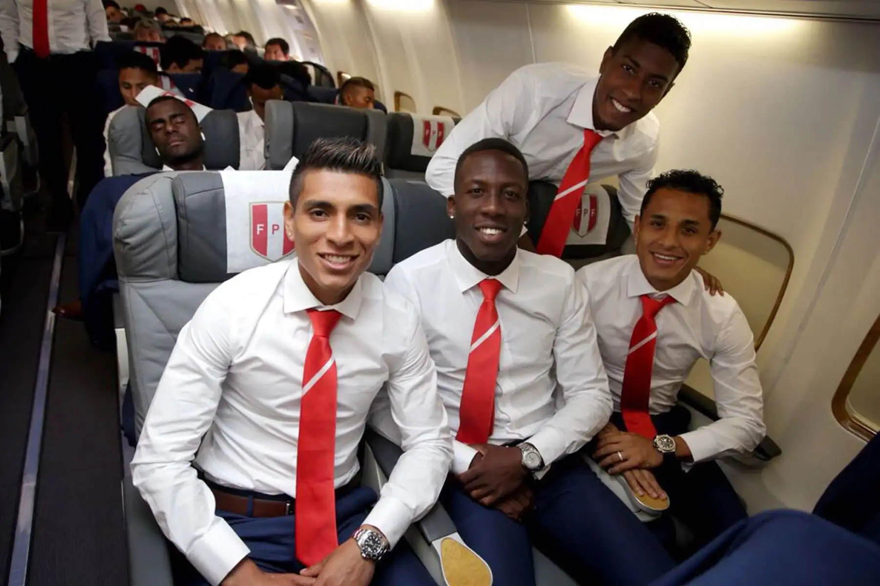 Jugadores de la selección peruana arriban a Rusia. Foto: Andina/FPF