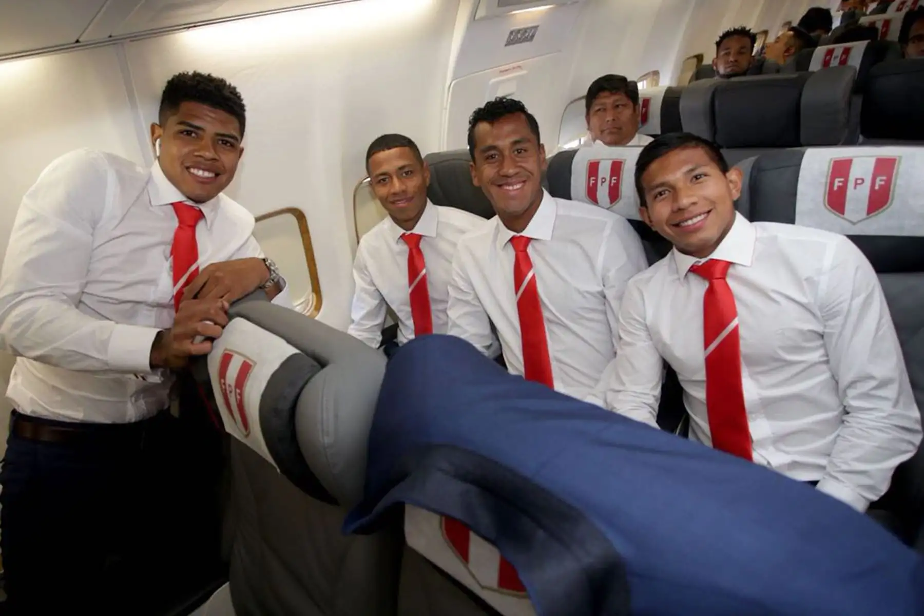 Jugadores de la selección peruana arriban a Rusia. Foto: Andina/FPF