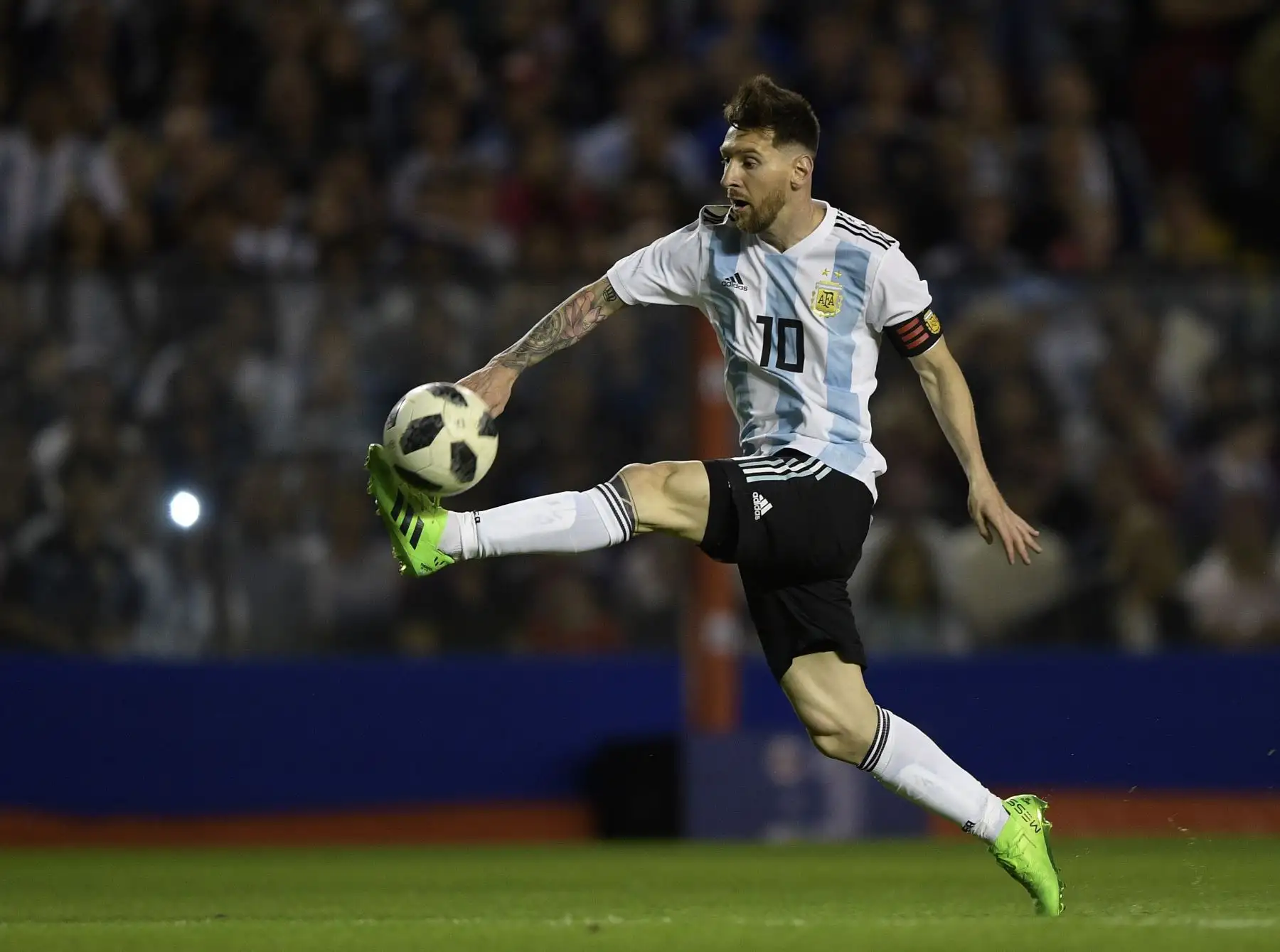 Lionel Messi, capitán de Argentina, juega como delantero o centrocampista. Foto: AFP