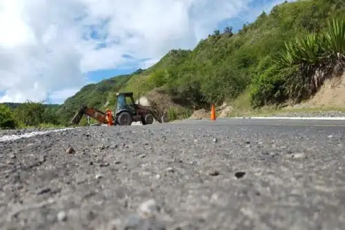 Contraloría detecta riesgos en obras de Eje Vial II de Amazonas