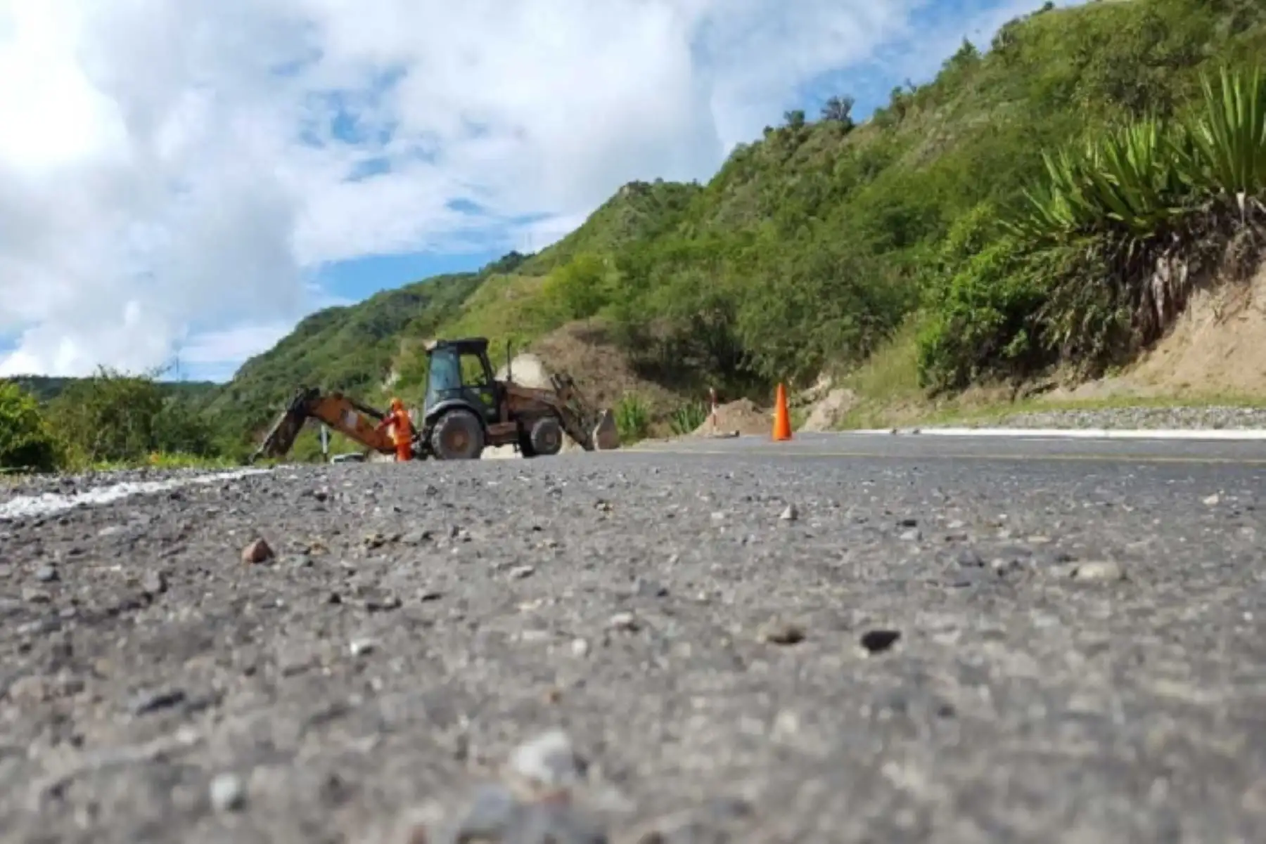 Contraloría detecta riesgos en obras de Eje Vial II de Amazonas