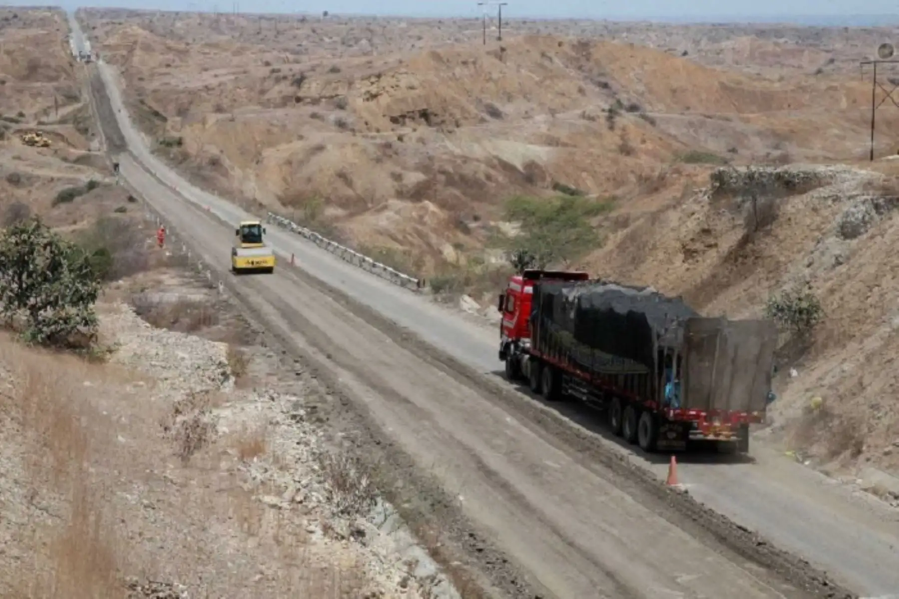 En la reconstrucción de las tres vías, que se vieron seriamente afectadas por el Fenómeno de El Niño Costero, se han invertido más de S/ 75 millones.