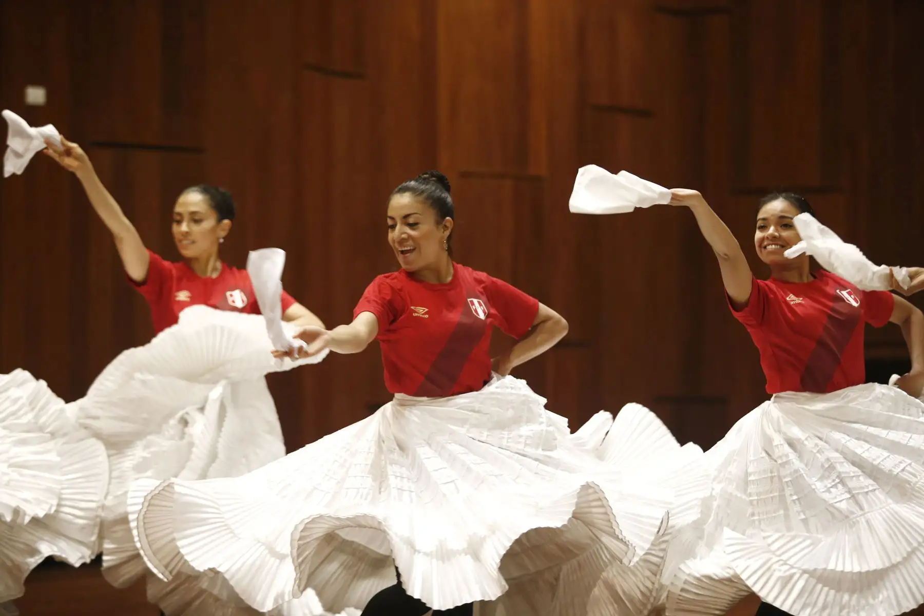 El  Elenco Nacional de Folclore del Ministerio de Cultura partirá a Rusia para instalarse en la Casa Perú que pondra en vitrina lo mejor de nuestro país durante el Mundial de Fútbol.  Foto: ANDINA/Melina Mejía
