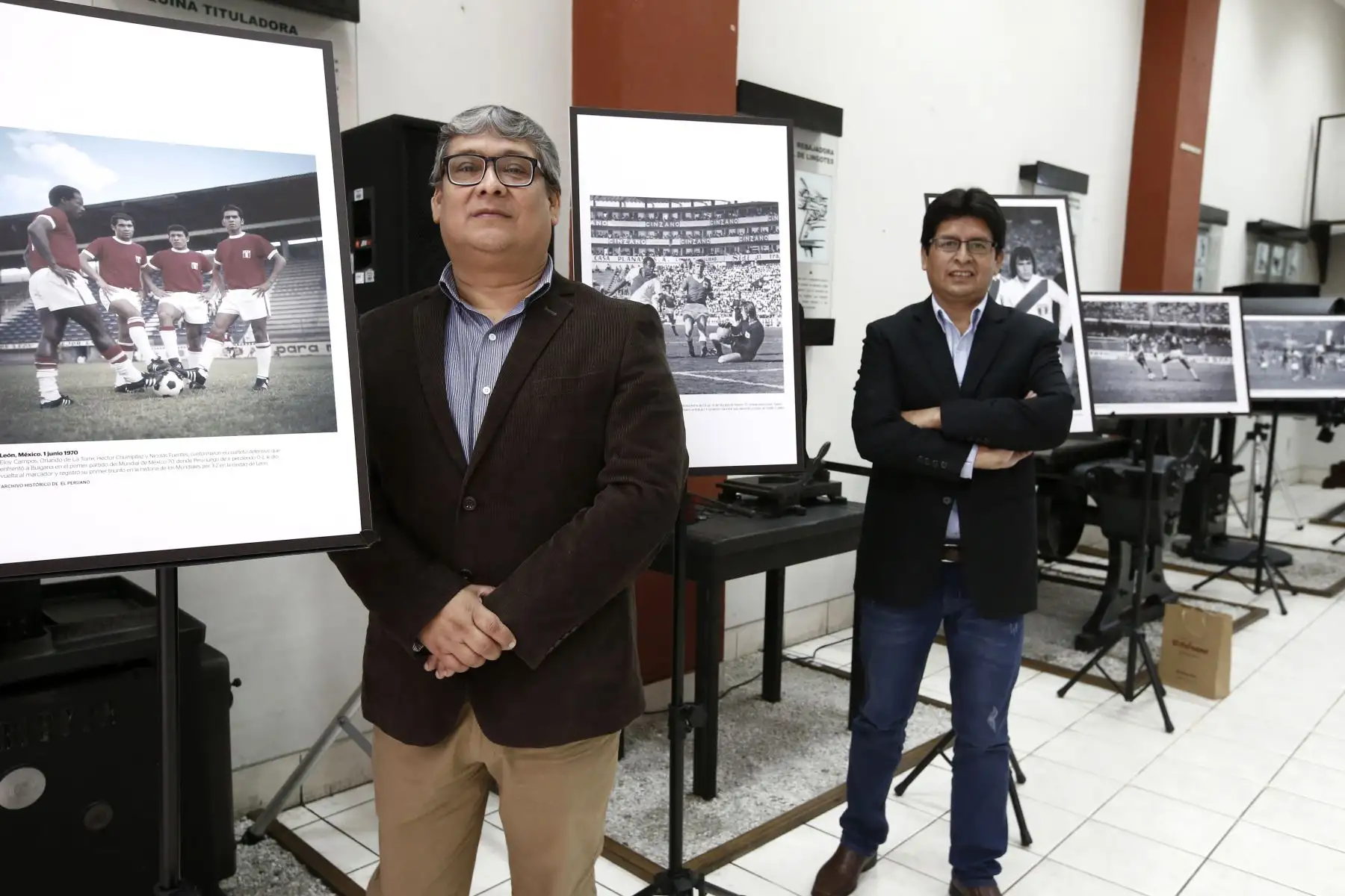 Muestra fotográfica "De los Andes a los Urales, la selección peruana vuelve a los mundiales". Foto: ANDINA/Melina Mejía.