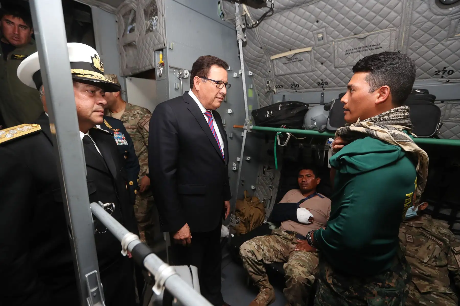 Los seis militares que resultaron heridos tras el ataque a una base militar en el Vraem llegaron a Lima para continuar su tratamiento. Foto: ANDINA/MINDEF