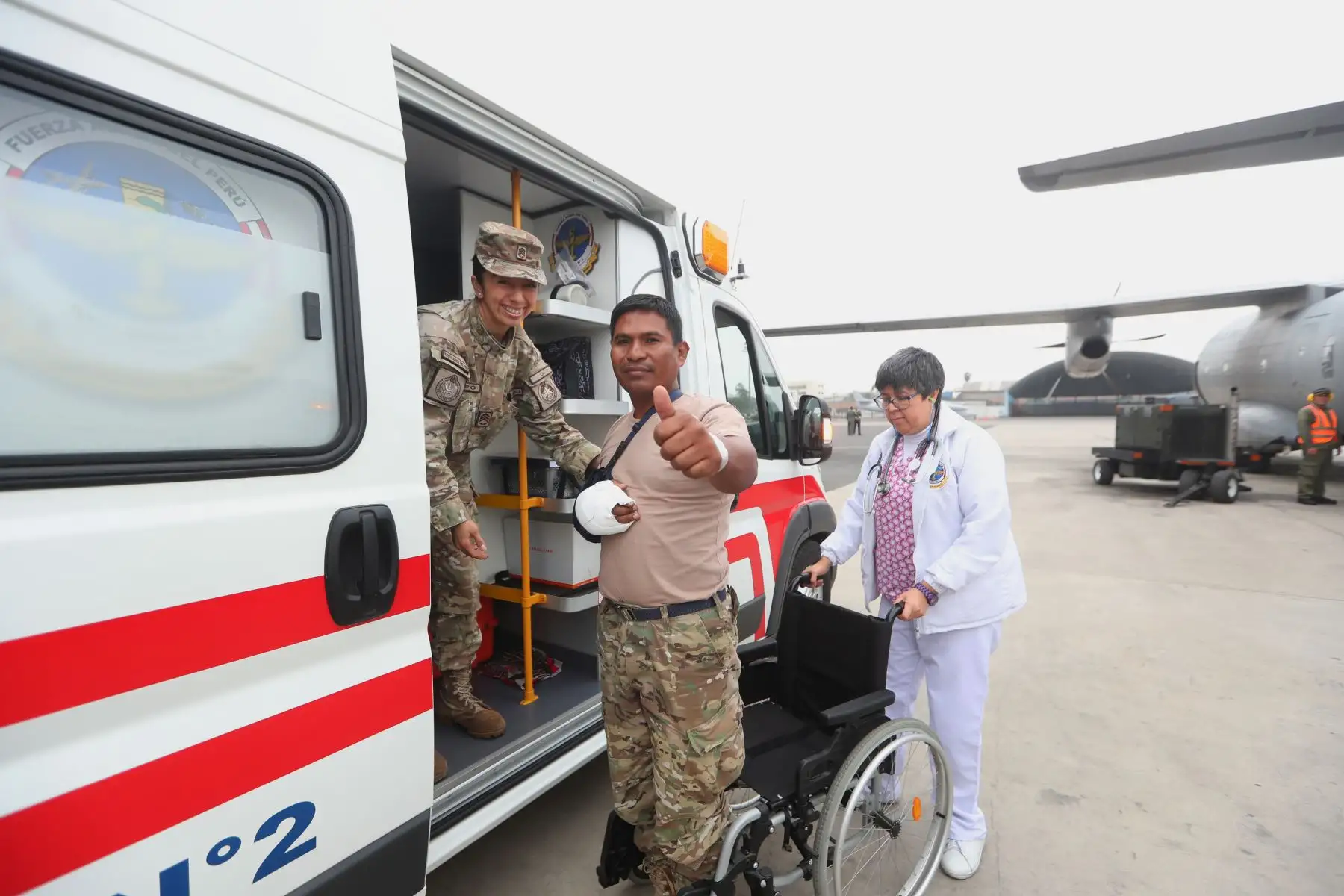 Los seis militares que resultaron heridos tras el ataque a una base militar en el Vraem llegaron a Lima para continuar su tratamiento. Foto: ANDINA/MINDEF