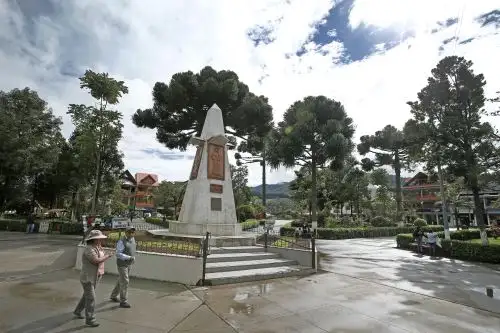 La ciudad de Oxapampa es un destino seguro para el turismo y celebrará el 30 de agosto su 130 aniversario de fundación y la festividad de Santa Rosa de Lima.  ANDINA/Melina Mejía