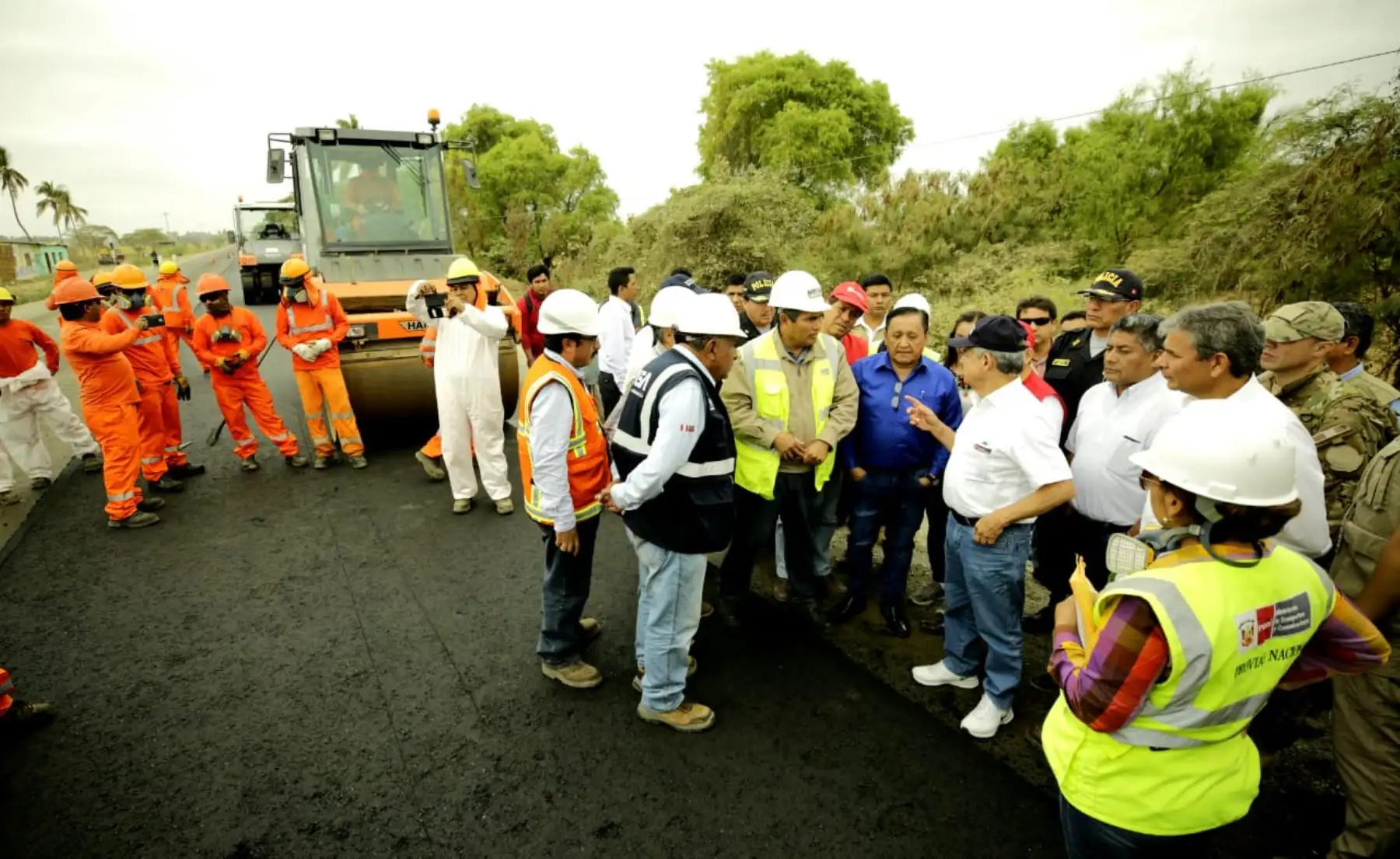 El jefe del Gabinete Ministerial, César Villanueva, participa de una nueva edición del Muni Ejecutivo en la región Piura, junto a autoridades ediles locales y provinciales. Foto: ANDINA/PCM