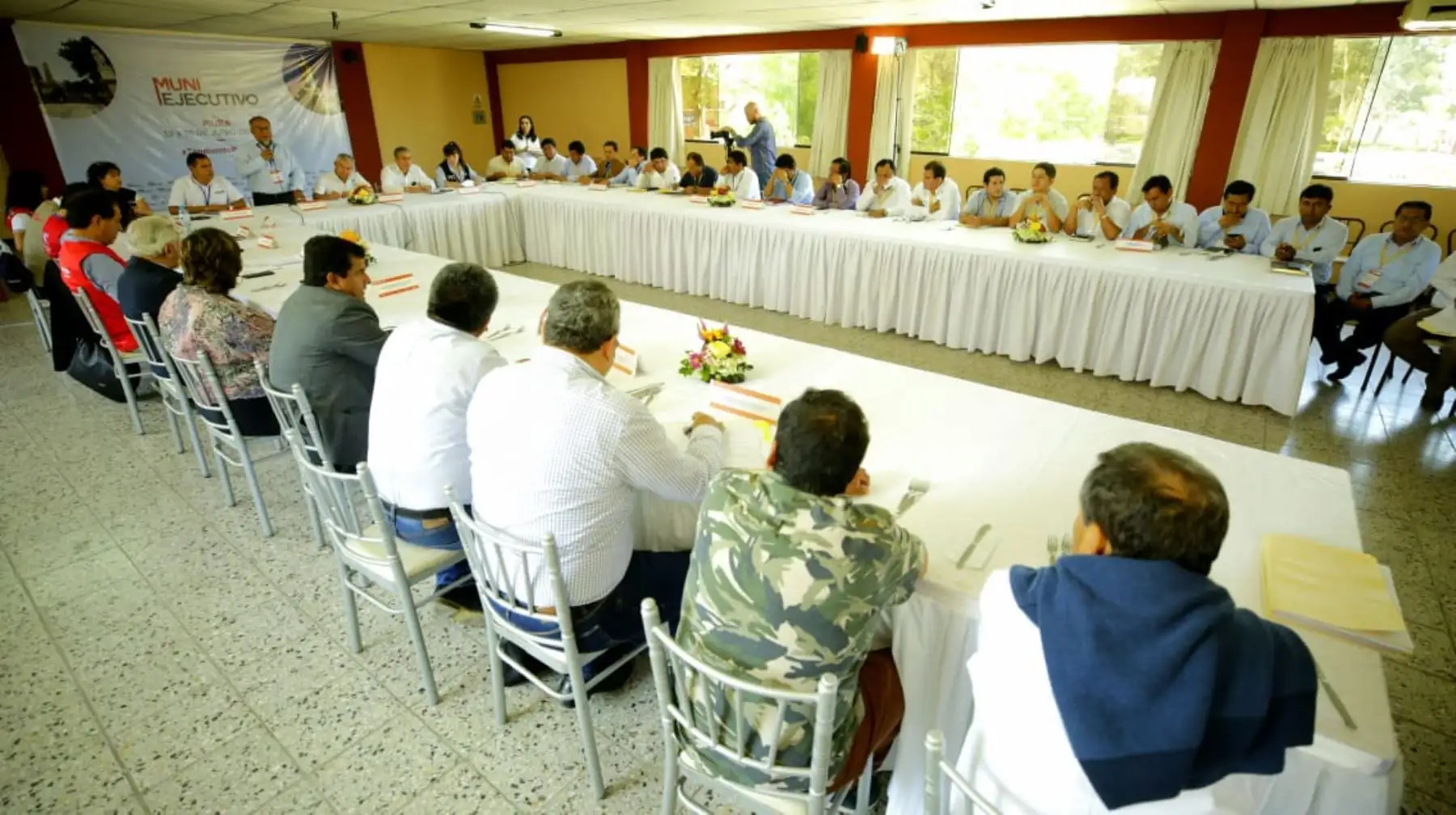 El jefe del Gabinete Ministerial, César Villanueva, participa de una nueva edición del Muni Ejecutivo en la región Piura, junto a autoridades ediles locales y provinciales. Foto: ANDINA/PCM