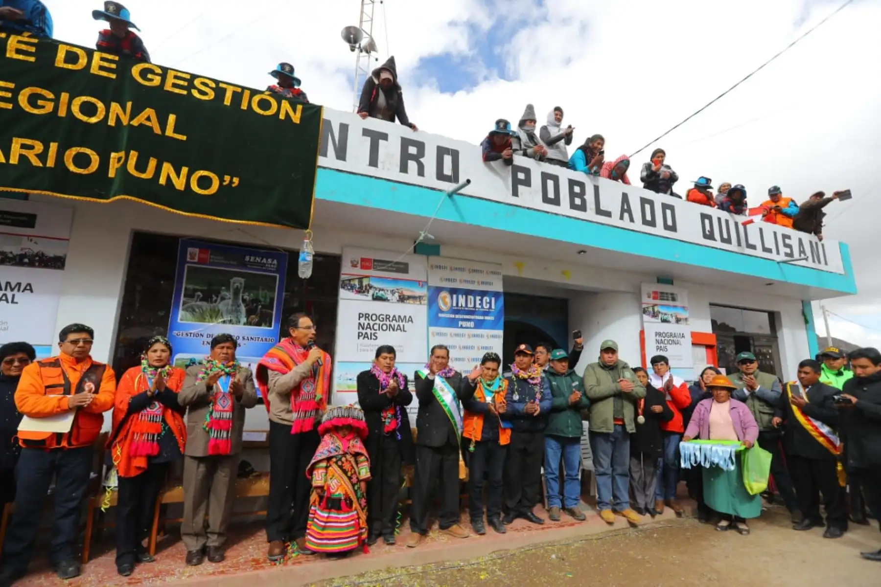 Presidente de la República Martín Vizcarra, inicia entrega de ayuda por heladas en Puno. Foto: ANDINA/Prensa Presidencia