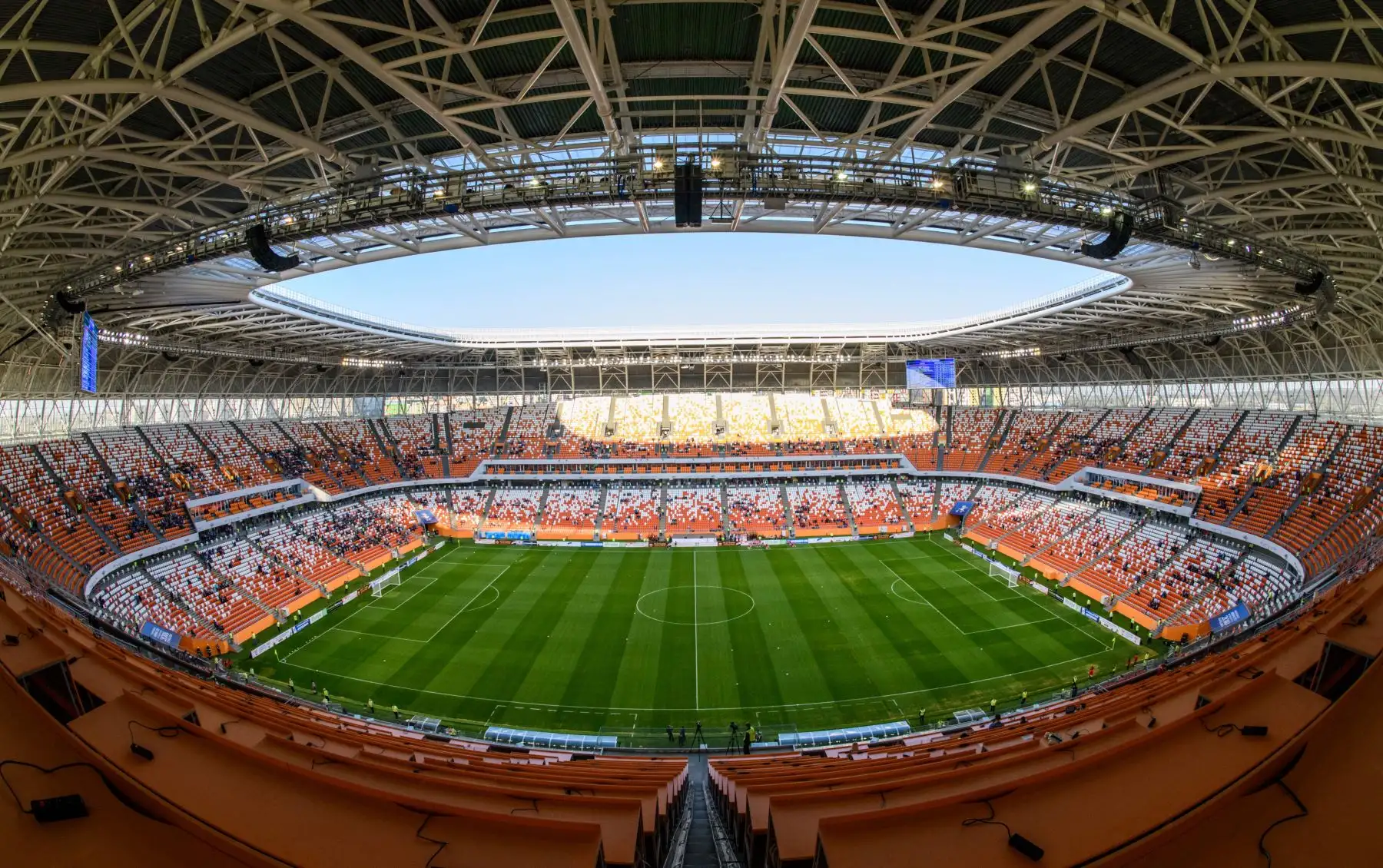 Vista del amanecer Estadiol Mordovia Arena en la ciudad de Saransk. Foto: AFP