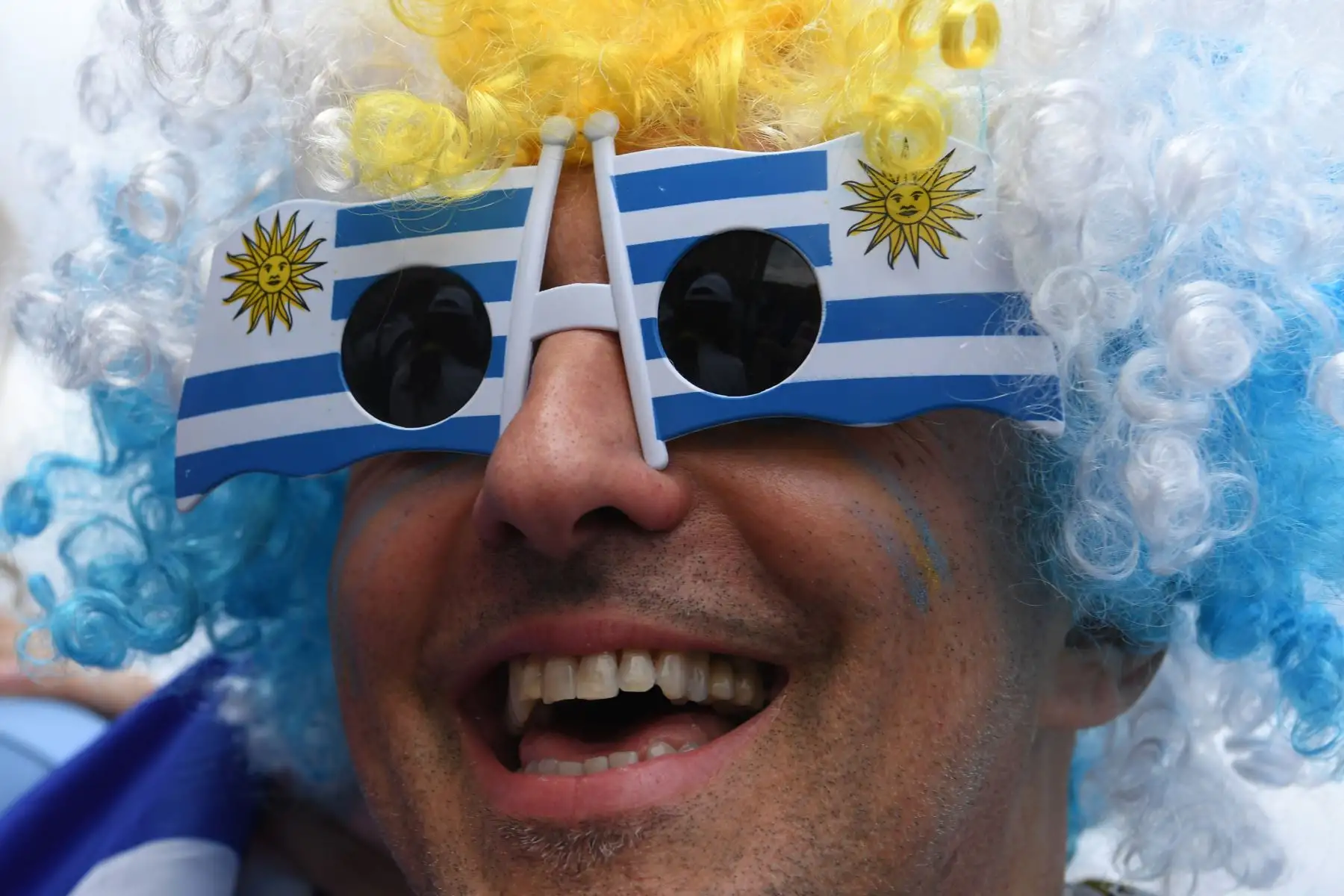 Un hincha uruguayo posa con anticipación al partido de fútbol del Grupo A de la Copa Mundial Rusia 2018. Foto: AFP