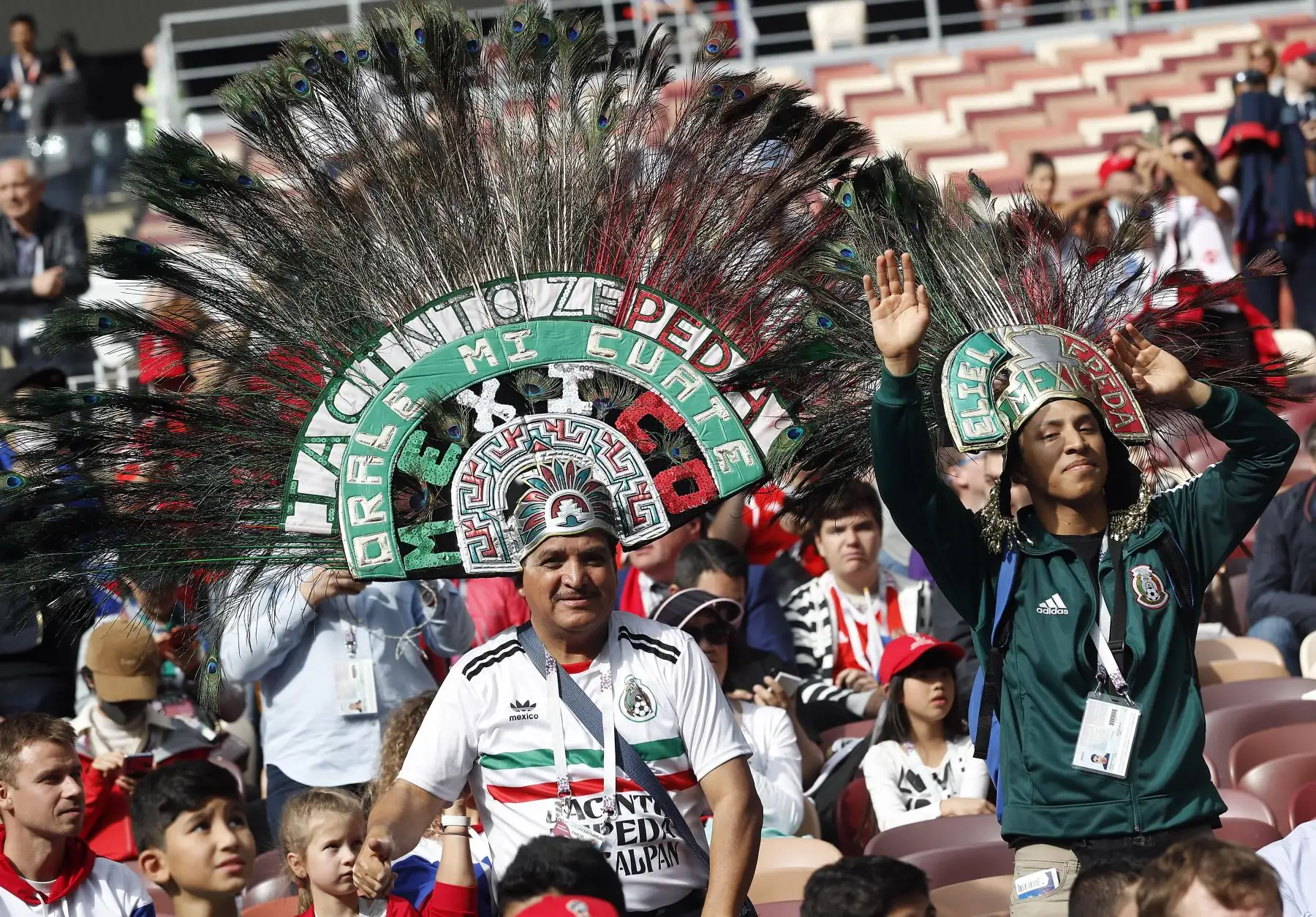 Partidarios de México antes del partido de la Copa Mundial de la FIFA 2018 Un partido de fútbol preliminar entre Rusia y Arabia Saudita en Moscú. Foto: EFE
