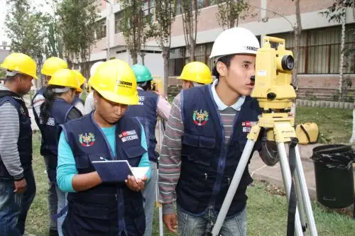 Sencico recibe reconocimiento por promover la equidad de género laboral. Foto: ANDINA/archivo.
