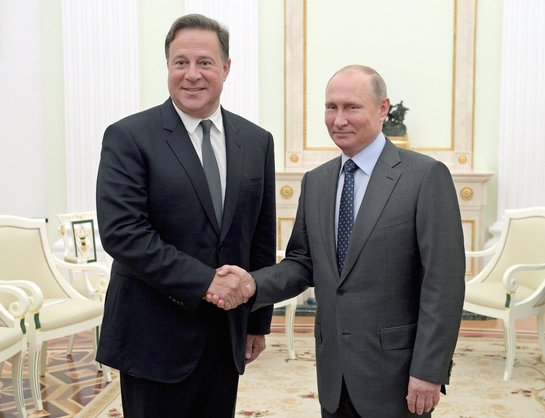 Juan Carlos Varela y Vladimir Putin Foto: EFE
