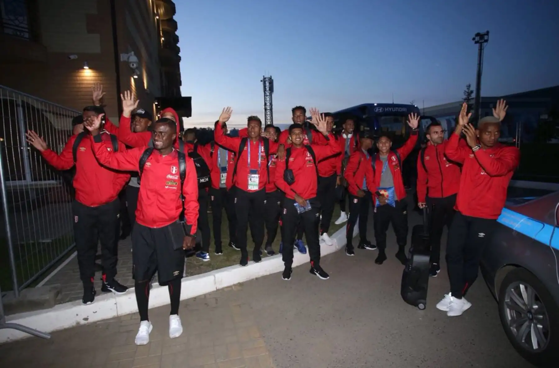 La selección peruana llegó hoy a la ciudad de Saransk, donde este sábado enfrentará a Dinamarca, en el debut de ambos equipos en el Mundial Rusia 2018.  Foto: ANDINA/FPF