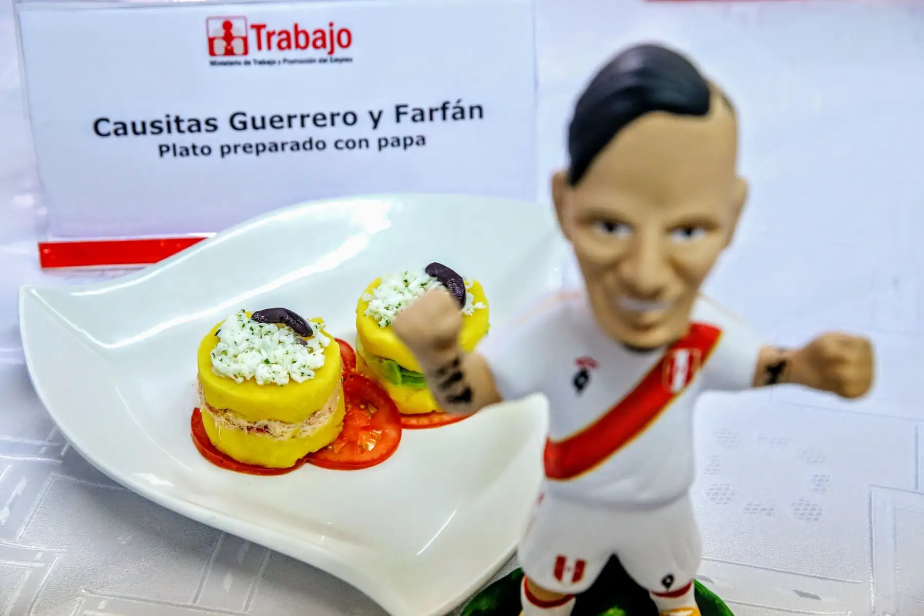 Personas capacitadas en gastronomía por el Ministerio de Trabajo, presentan platos mundialistas. Foto: ANDINA/Luis Iparraguirre