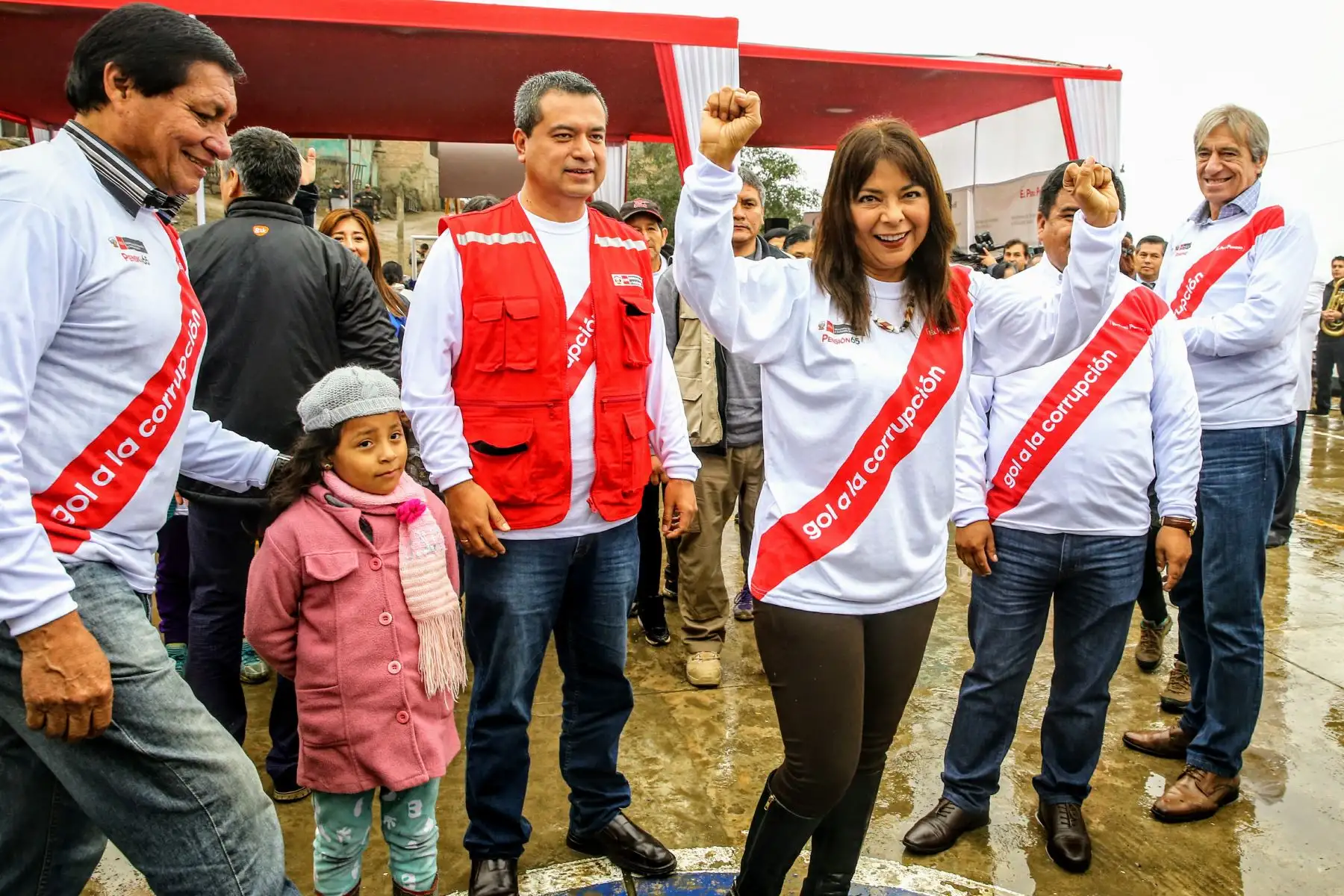 Este certificado es para el Programa Nacional de Asistencia Solidaria Pensión 65. Foto: ANDINA/Luis Iparraguirre