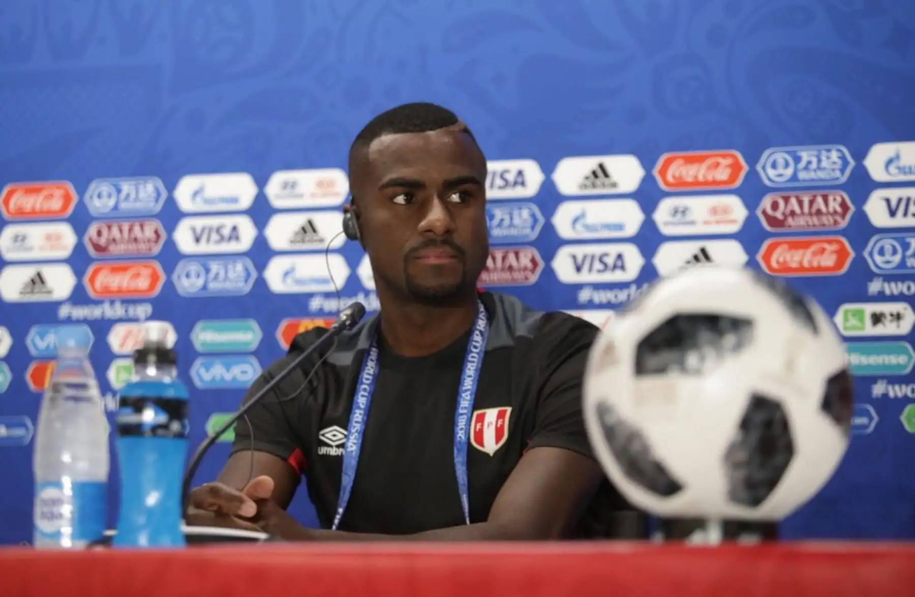 Conferencia de prensa del jugador peruano Christian Ramos. Foto: ANDINA/FPF