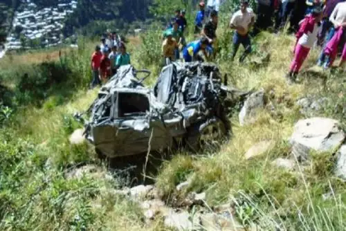 Ambos candidatos regresaban de Huaraz luego de inscribir sus candidatuas en el Jurado Electoral Especial (JJE) por el partido político Restauración Nacional.