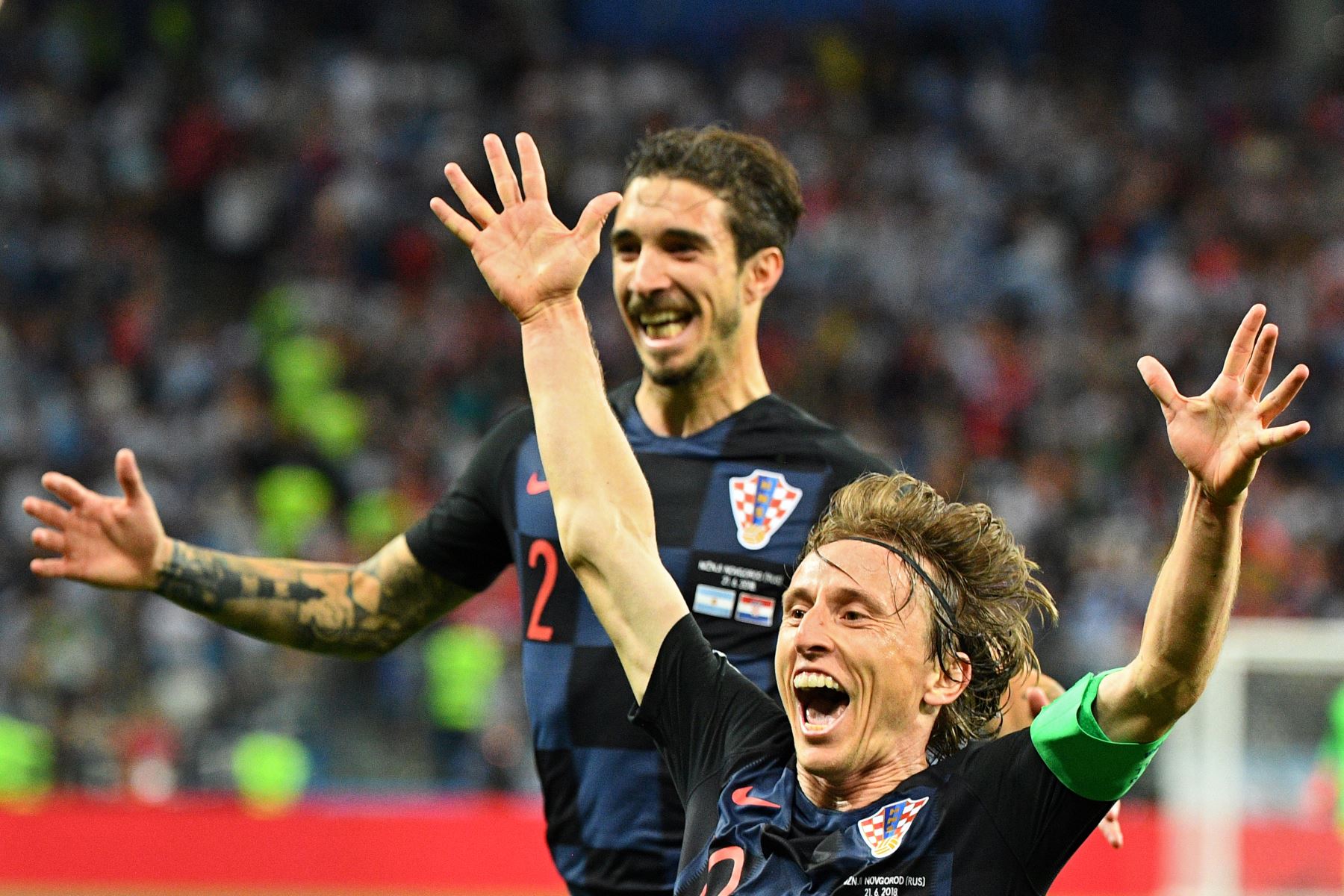 El mediocampista de Croacia Luka Modric celebra después de anotar su segundo gol durante el partido de fútbol del Grupo D de la Copa Mundial Rusia 2018 entre Argentina y Croacia en el Estadio Nizhny Novgorod en Nizhny Novgorod el 21 de junio de 2018.
 AFP
