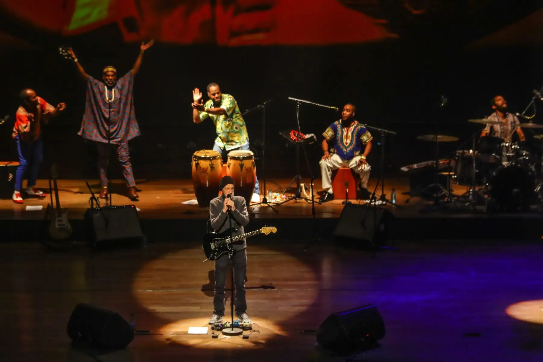 Concierto de Miki González en el gran teatro nacional celebrando los 25 años del recordado álbum “Akundún” rindiendo un homenaje a la cultura afro en el Perú. Photo: ANDINA/Andrés Valle