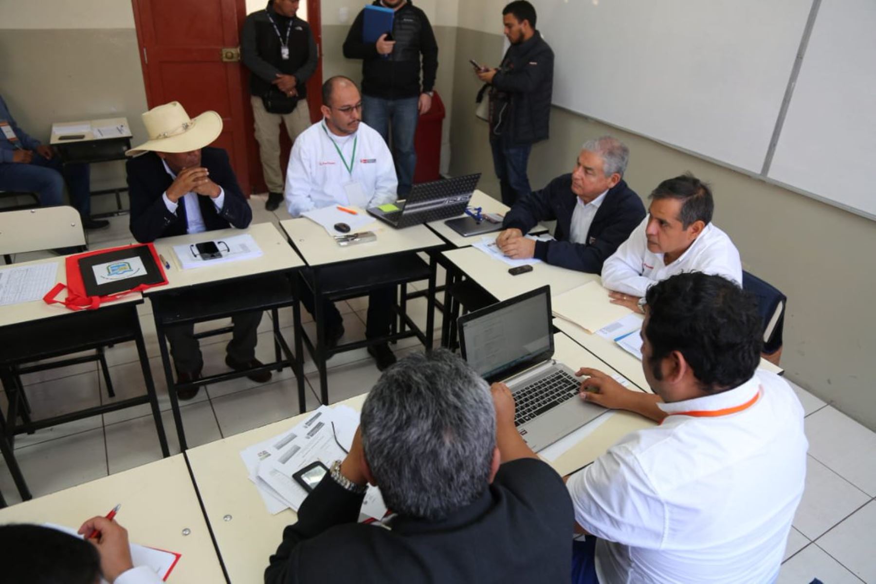 Ministros se reúnen con alcaldes provinciales y distritales de Arequipa en el marco del MUNI Ejecutivo. ANDINA/Difusión