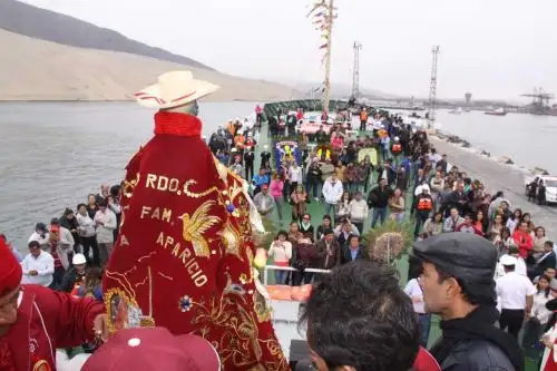 Alrededor de 150,000 personas visitarán la ciudad de Chimbote durante la fiesta patronal en honor a San Pedrito, declarada Patrimonio Cultural de la Nación, proyectó hoy el titular de la Dirección Subregional de Comercio Exterior y Turismo, Manuel Gasco Cruz.