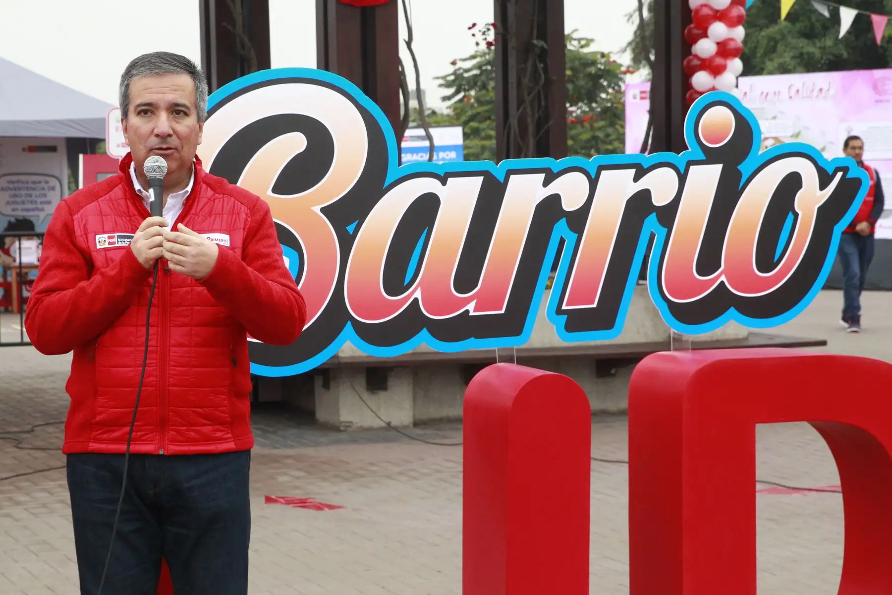 El ministro de la Producción, Raúl Pérez – Reyes Espejo  inaugura la iniciativa denominada “Barrio Calidad” que consiste en promover la cultura de la calidad en el país. Foto: ANDINA/Eddy Ramos.