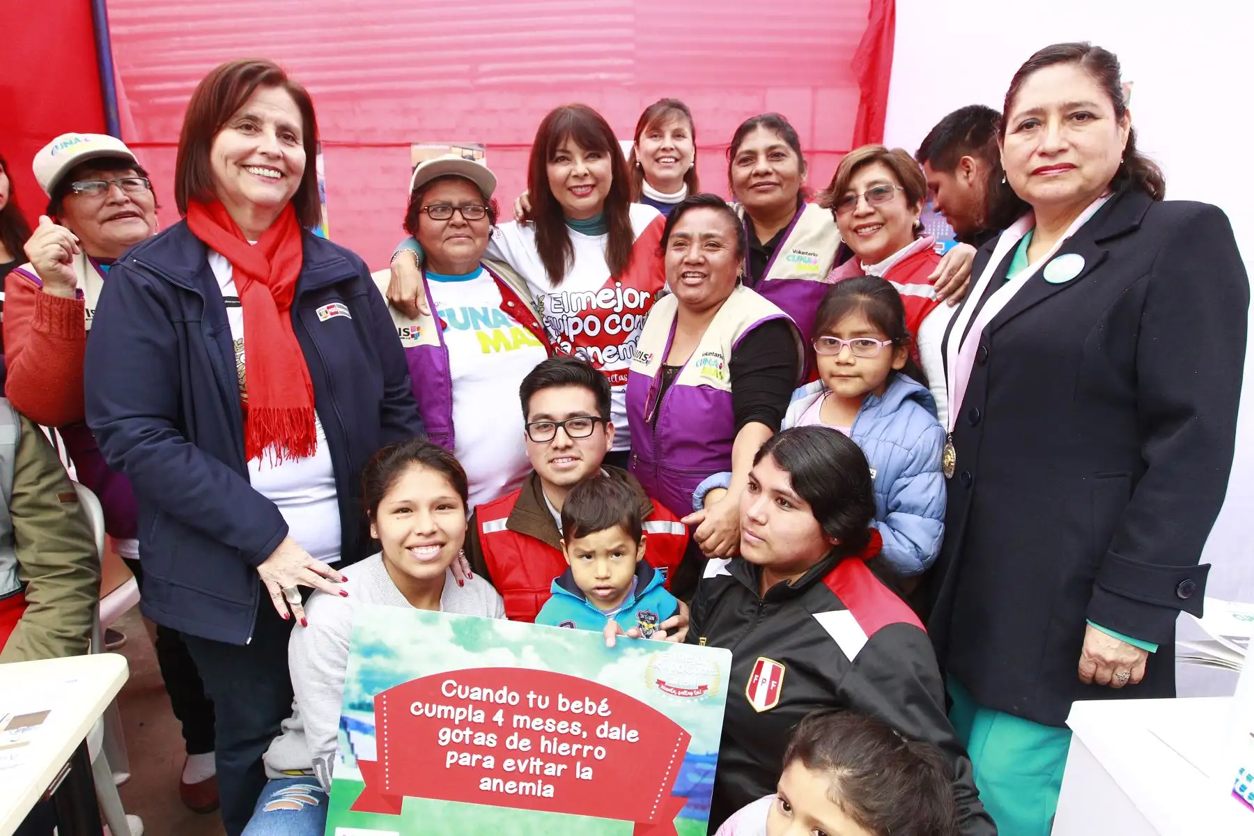 La ministra de Desarrollo e Inclusión Social, Liliana La Rosa, presidio ceremonia de lanzamiento de la Segunda Jornada Nacional contra la Anemia en San Juan de Lurigancho. Foto: ANDINA/Eddy Ramos.