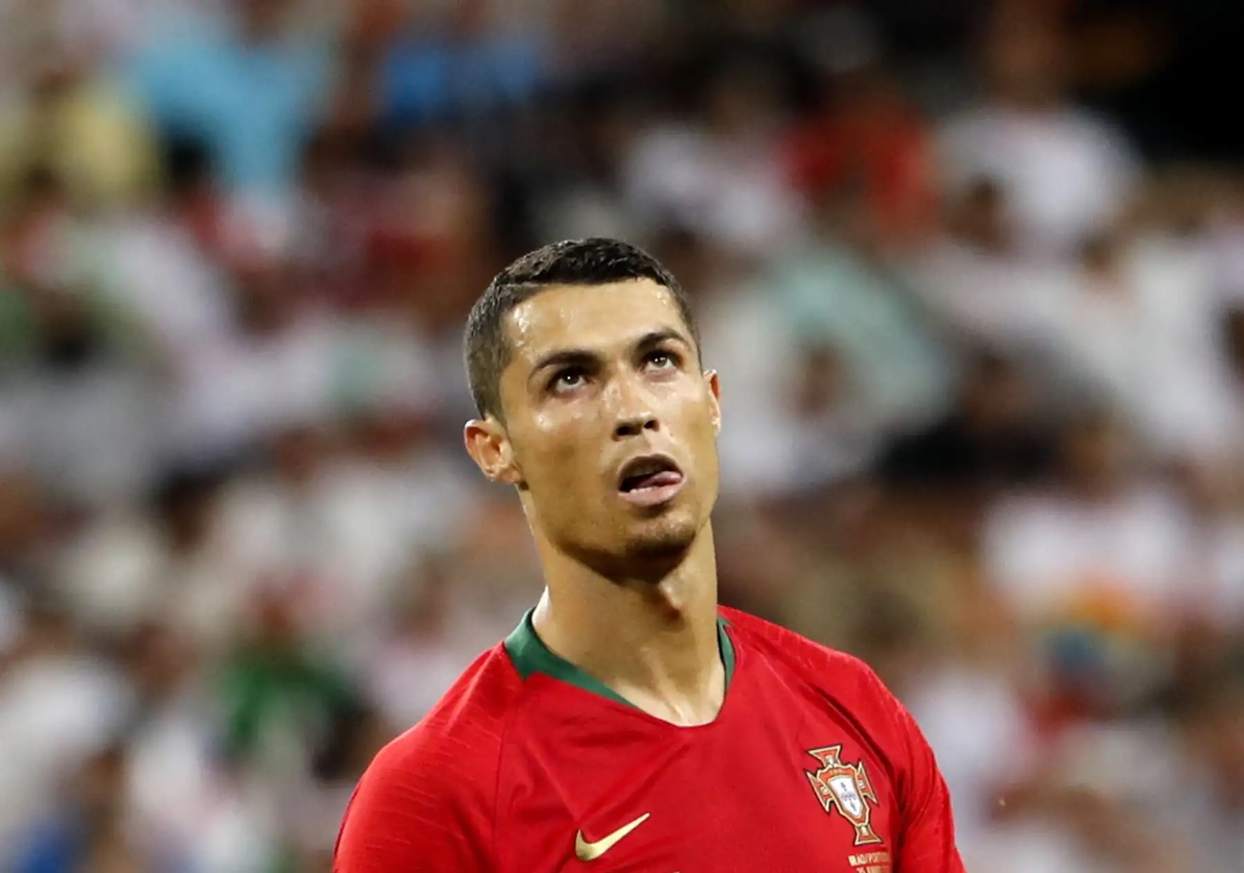 Cristiano Ronaldo de Portugal reacciona durante la Copa del mundo de la FIFA 2018 preliminar partido de fútbol del redondo B entre Irán y Portugal en Saransk, Rusia, el 25 de junio de 2018. EFE