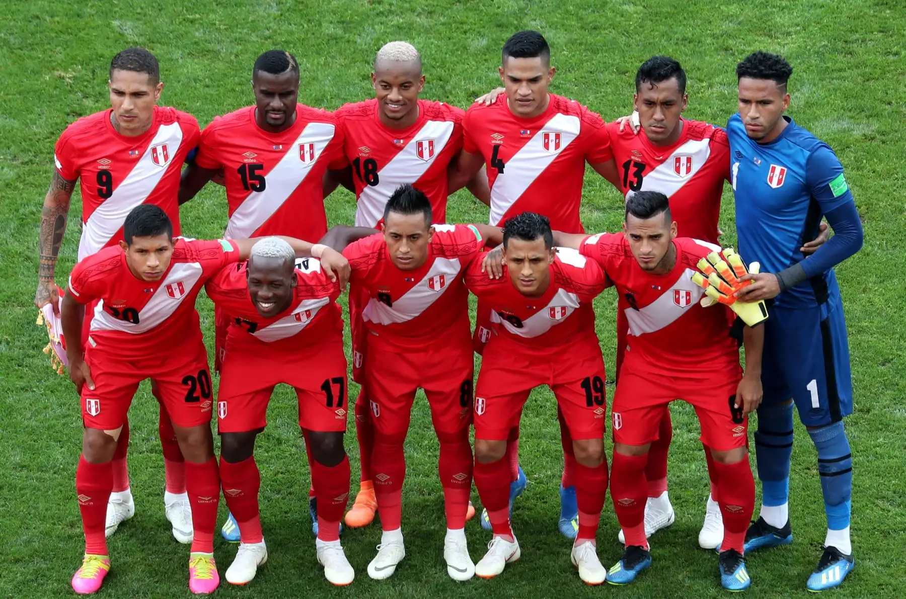 El once inicial de Perú antes de la Copa Mundial de la FIFA 2018 partido de fútbol preliminar del grupo C entre Australia y Perú en Sochi, Rusia, 26 de junio de 2018. EFE