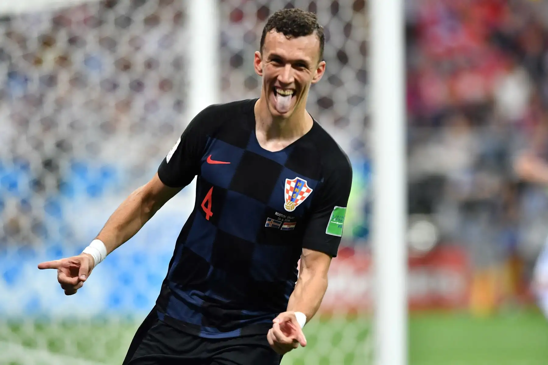 El delantero croata Ivan Perisic celebra después de anotar el segundo gol de su equipo durante el partido de fútbol del Grupo D de la Copa Mundial Rusia 2018 entre Islandia y Croacia en el Rostov Arena en Rostov-On-Don el 26 de junio de 2018. AFP