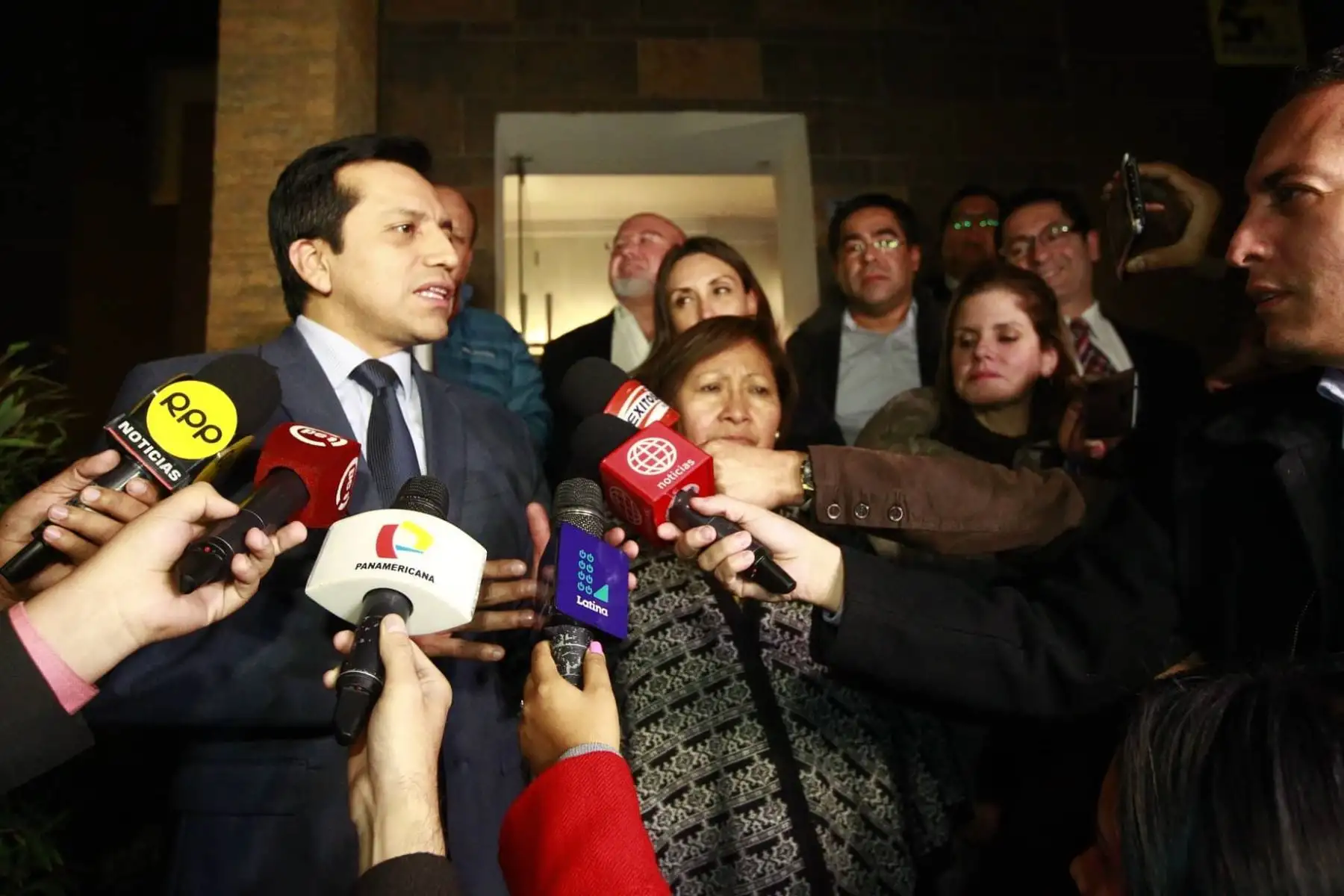 Presidente Martín Vizcarra se reunió con bancada de Peruanos por el Kambio: ANDINA/Eddy Ramos