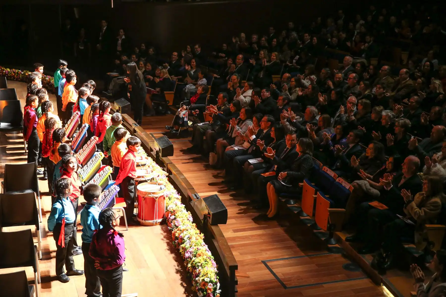 Presidente Martín Vizcarra asistió al concierto que ofreció el tenor Juan Diego Flórez,con los niños de “Sinfonía por el Perú”, en el Gran Teatro Nacional. Foto: ANDINA/Prensa Presidencia