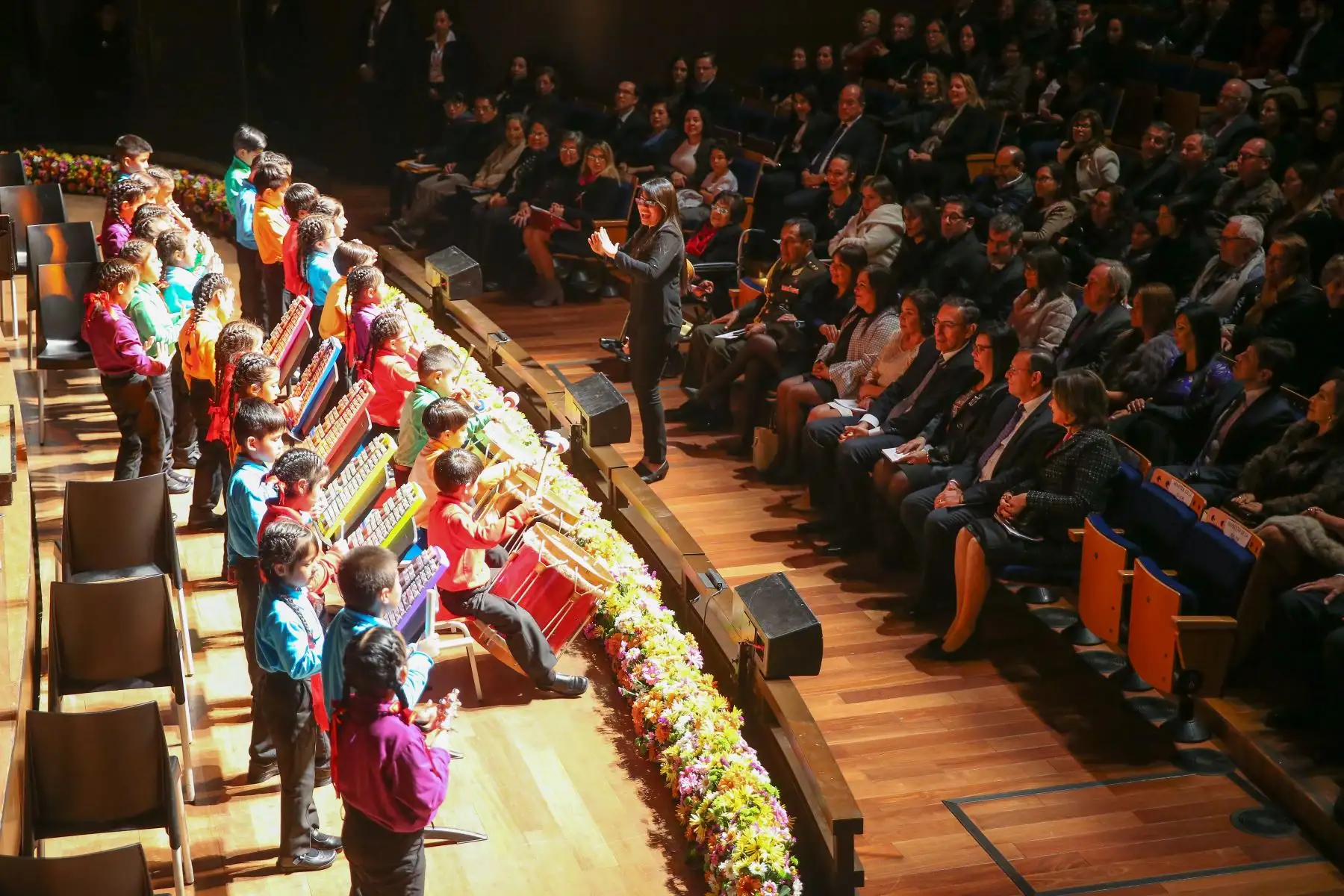 Presidente Martín Vizcarra asistió al concierto que ofreció el tenor Juan Diego Flórez,con los niños de “Sinfonía por el Perú”, en el Gran Teatro Nacional. Foto: ANDINA/Prensa Presidencia