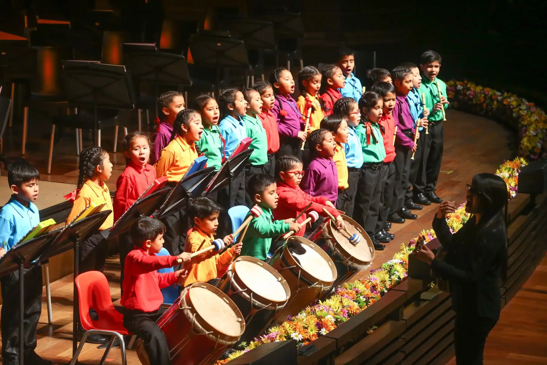 Presidente Martín Vizcarra asistió al concierto que ofreció el tenor Juan Diego Flórez,con los niños de “Sinfonía por el Perú”, en el Gran Teatro Nacional. Foto: ANDINA/Prensa Presidencia