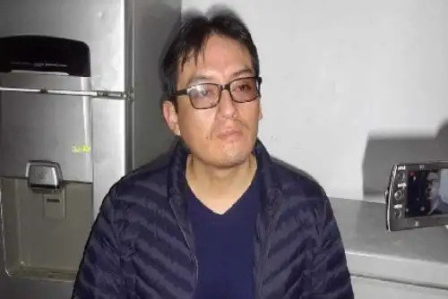 El exgobernador regional de Áncash, Enrique Vargas Barrenechea, sentenciado a 5 años de cárcel por el delito de falsedad genérica, fue liberado en la víspera, luego de que su defensa solicitara la conversión de su pena, validándola por trabajos comunitarios.