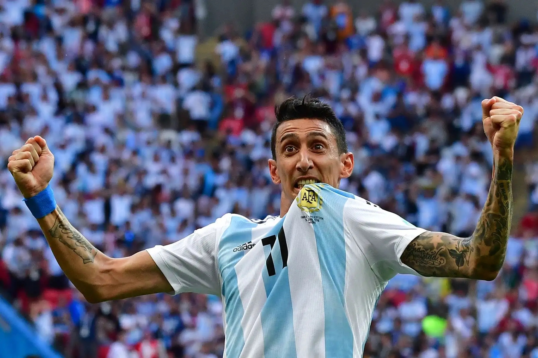 El alero argentino Angel Di Maria celebra un gol durante la ronda de octavos de final de la Copa Mundial Rusia 2018 entre Francia y Argentina en el Kazan Arena en Kazán el 30 de junio de 2018. / AFP