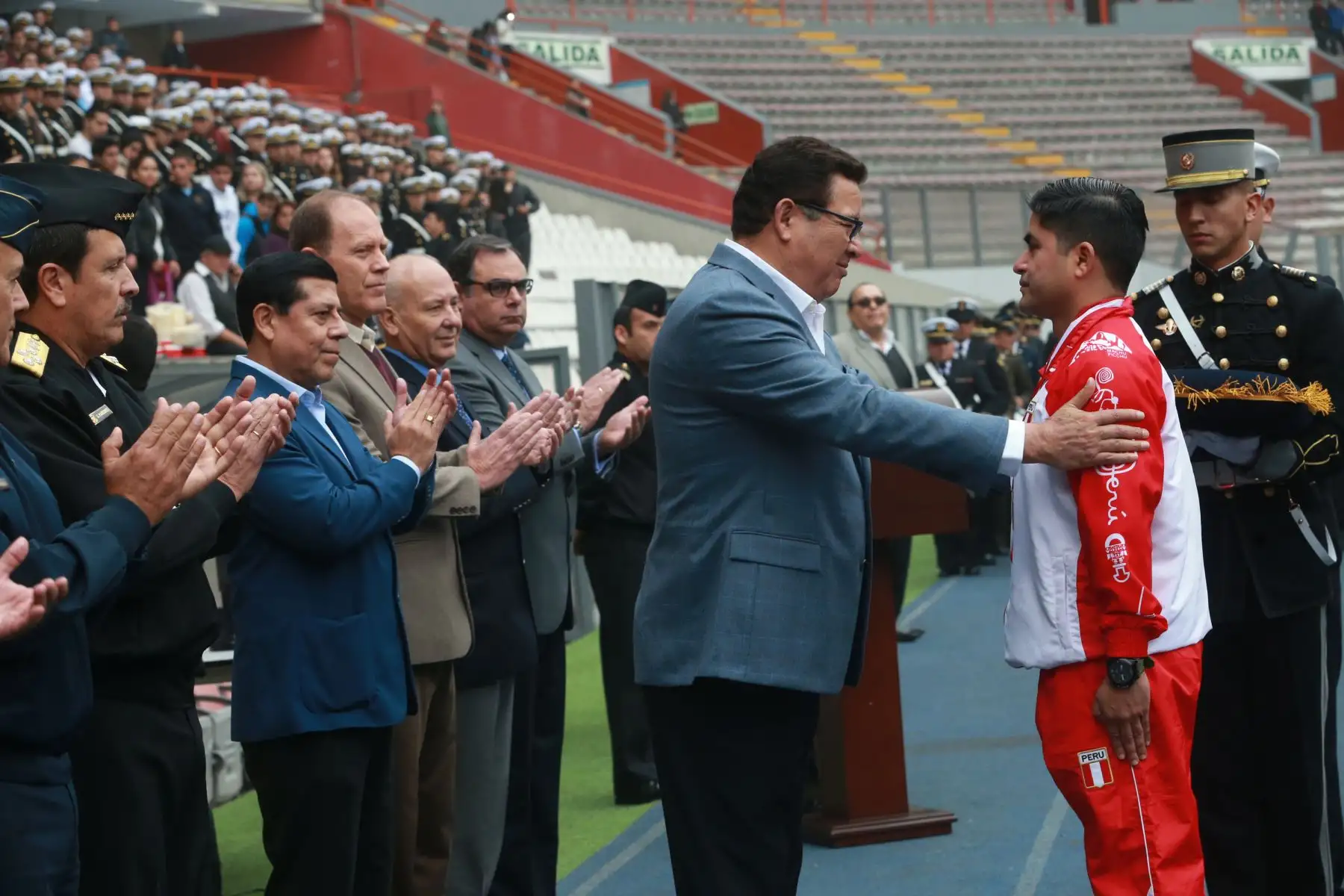 El ministro de Defensa, José Huerta, inauguró   los Juegos Deportivos Militares 2018, evento  donde participaron las Escuelas de Oficiales y Suboficiales de las Fuerzas Armadas y de la Policía Nacional.Foto: ANDINA/Norman Córdova