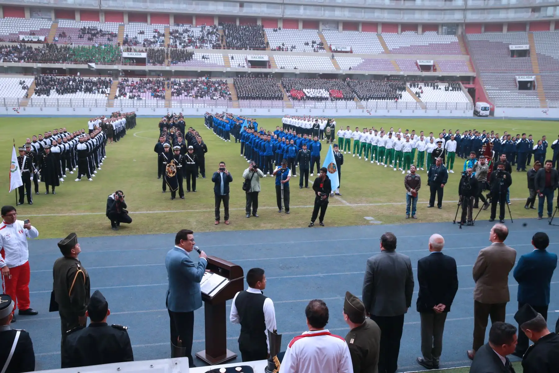 El ministro de Defensa, José Huerta, inauguró   los Juegos Deportivos Militares 2018, evento  donde participaron las Escuelas de Oficiales y Suboficiales de las Fuerzas Armadas y de la Policía Nacional.Foto: ANDINA/Norman Córdova