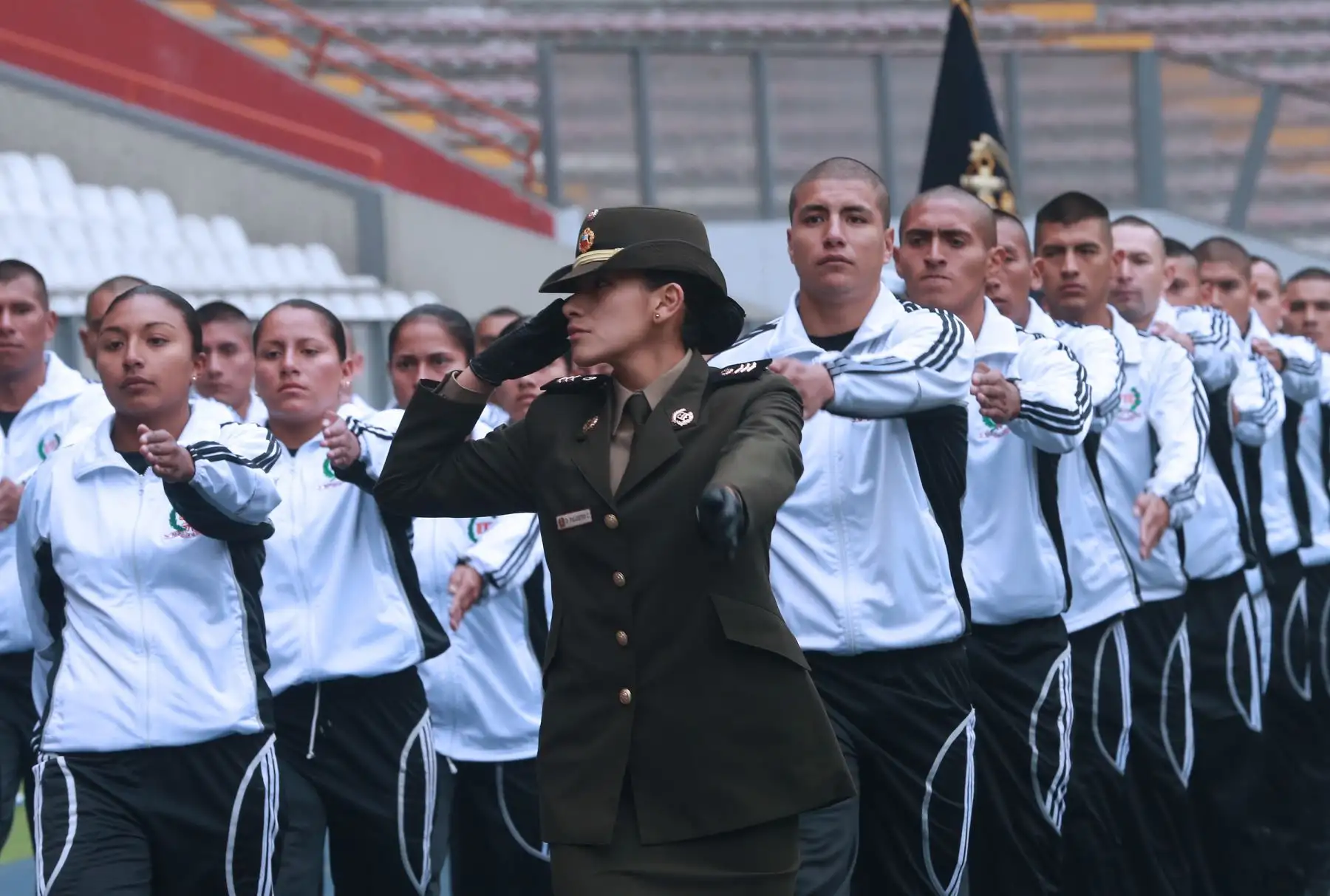 El ministro de Defensa, José Huerta, inauguró   los Juegos Deportivos Militares 2018, evento  donde participaron las Escuelas de Oficiales y Suboficiales de las Fuerzas Armadas y de la Policía Nacional.Foto: ANDINA/Norman Córdova