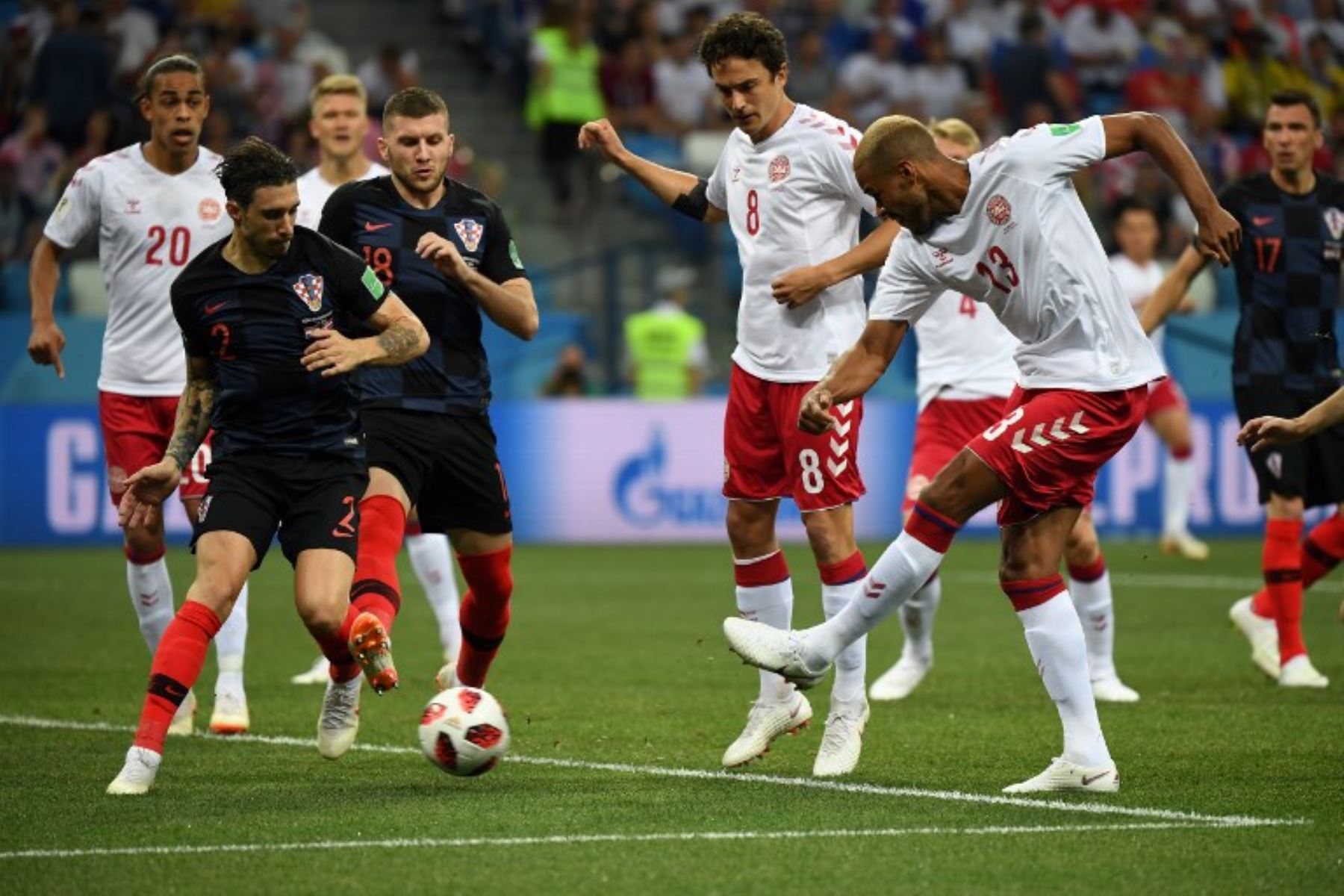 Croacia y Dinamarca igualan 1-1 en el cuarto partido de octavos de final del Mundial de Rusia 2018