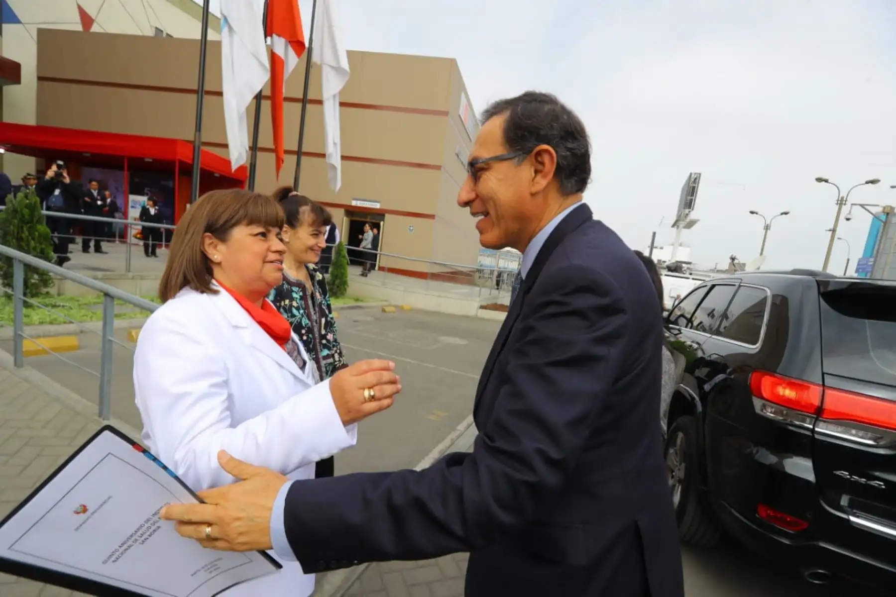 El Jefe del Estado, Martín Vizcarra, participo en la ceremonia por el quinto aniversario institucional del Instituto Nacional de Salud del Niños (INSN), de San Borja. Foto: ANDINA/Prensa Presidencia