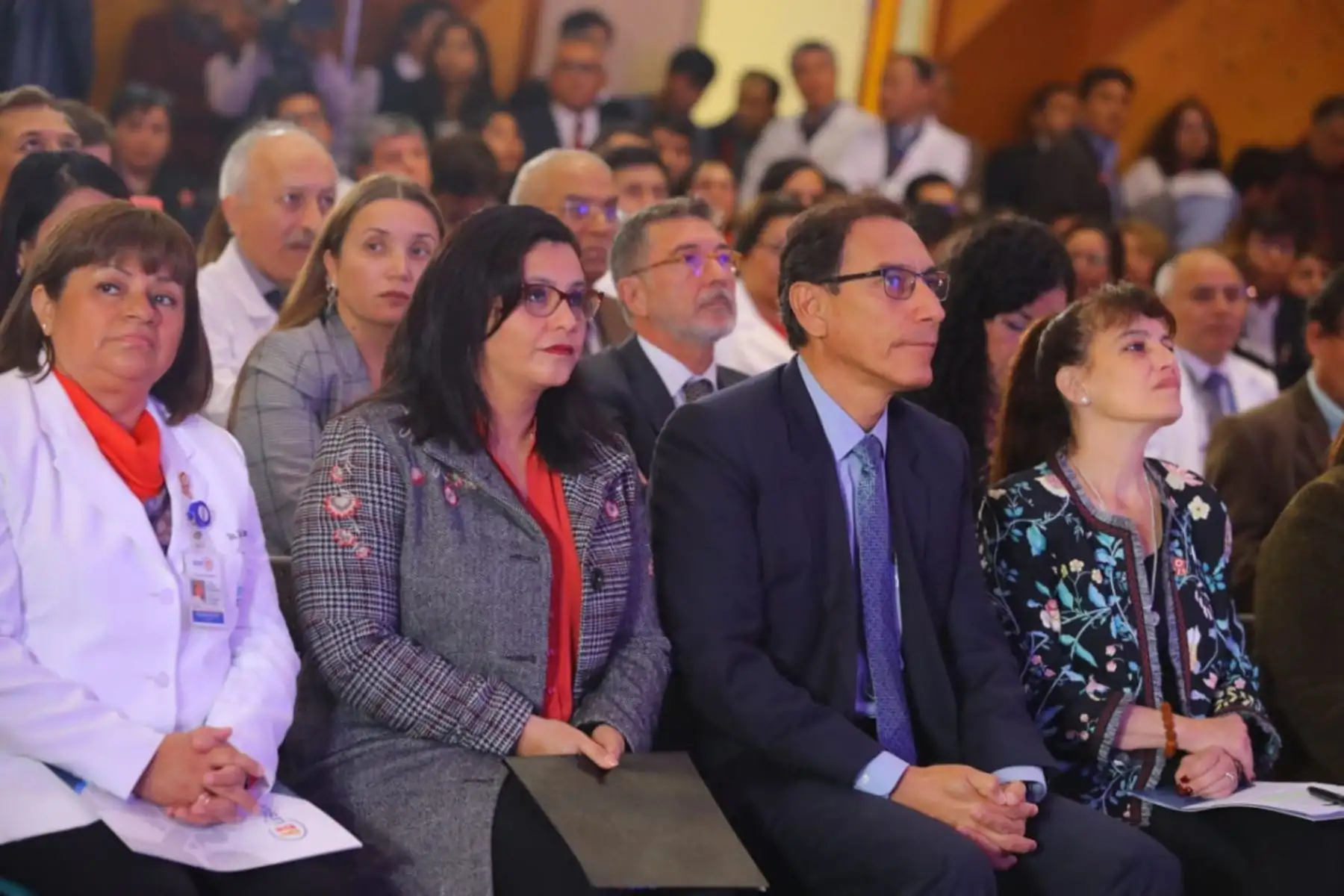 El Jefe del Estado, Martín Vizcarra, participo en la ceremonia por el quinto aniversario institucional del Instituto Nacional de Salud del Niños (INSN), de San Borja. Foto: ANDINA/Prensa Presidencia
