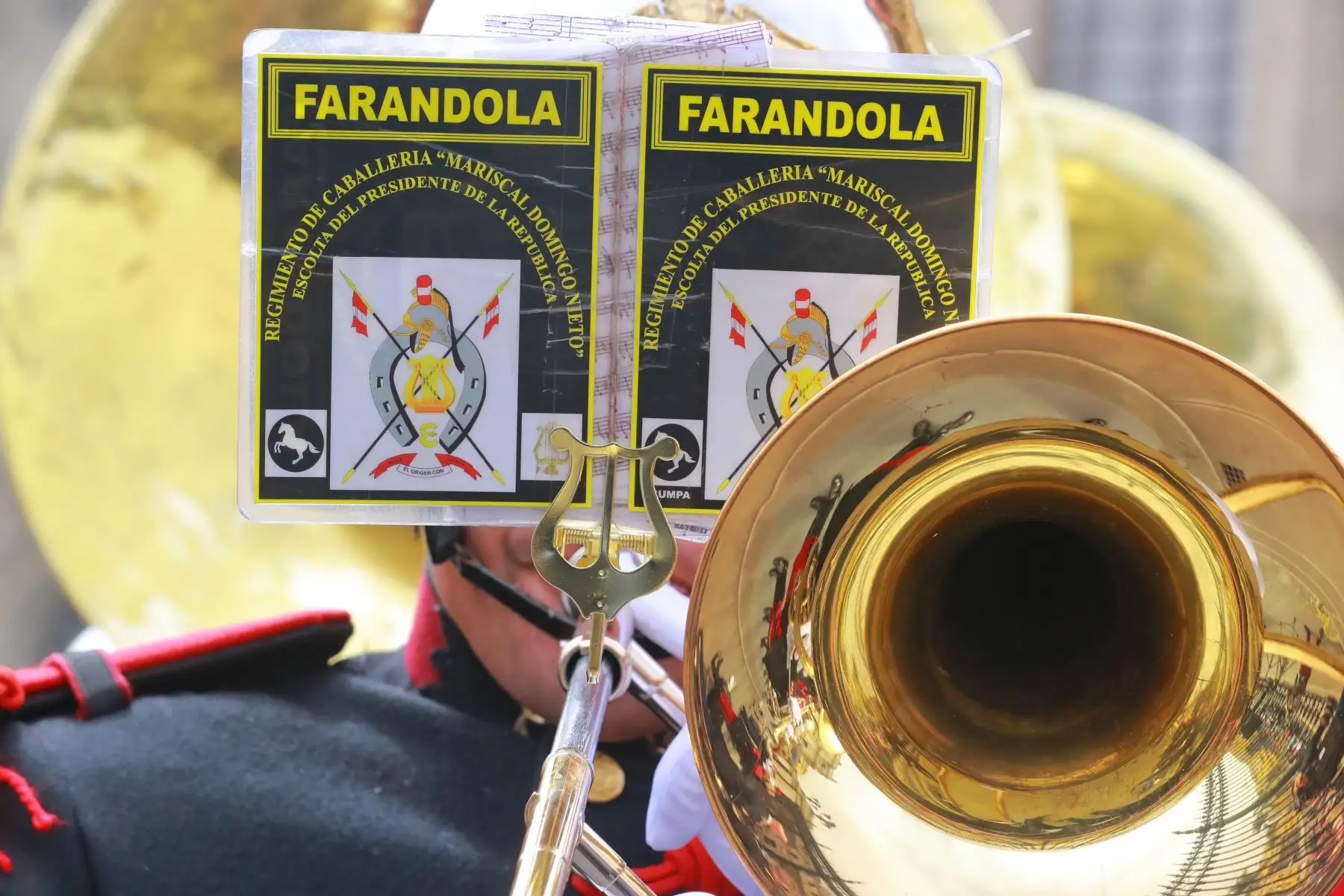 Farandola del Regimiento Mariscal Domingo Nieto interpretó melodías junto a la Banda de la Guardia Nacional de West Virginia, de Estados Unidos. Foto: ANDINA/Prensa Presidencia