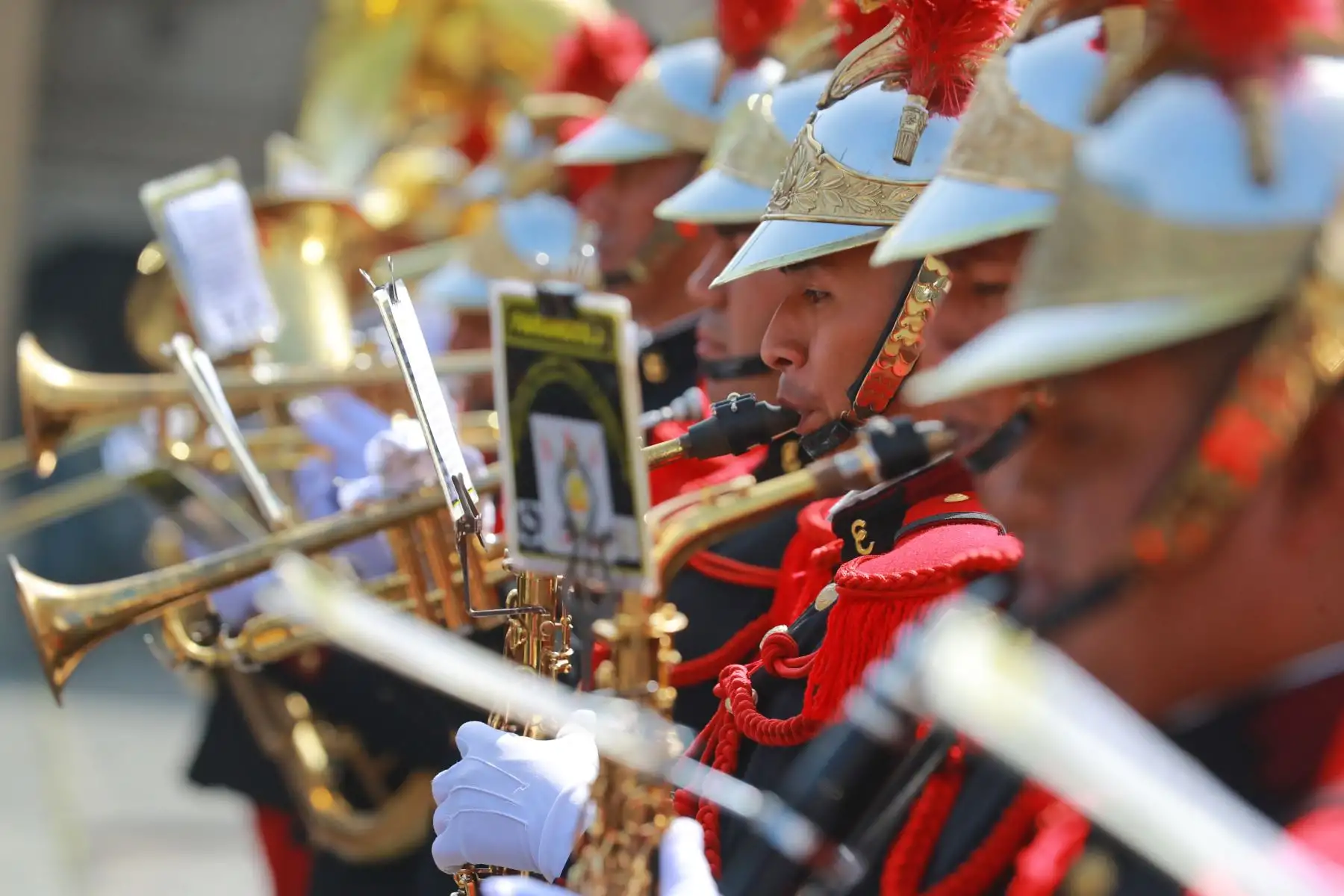 Farandola del Regimiento Mariscal Domingo Nieto interpretó melodías junto a la Banda de la Guardia Nacional de West Virginia, de Estados Unidos. Foto: ANDINA/Prensa Presidencia