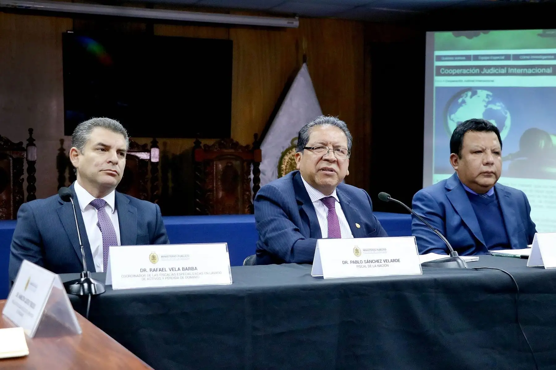 El jefe del Equipo Especial para el caso Lava Jato y el fiscal superior coordinador de Lavado de Activos, Hamilton Castro y Rafael Vela, respectivamente, descartaron que exista intención de Jorge Barata, de obstaculizar el proceso de colaboración.