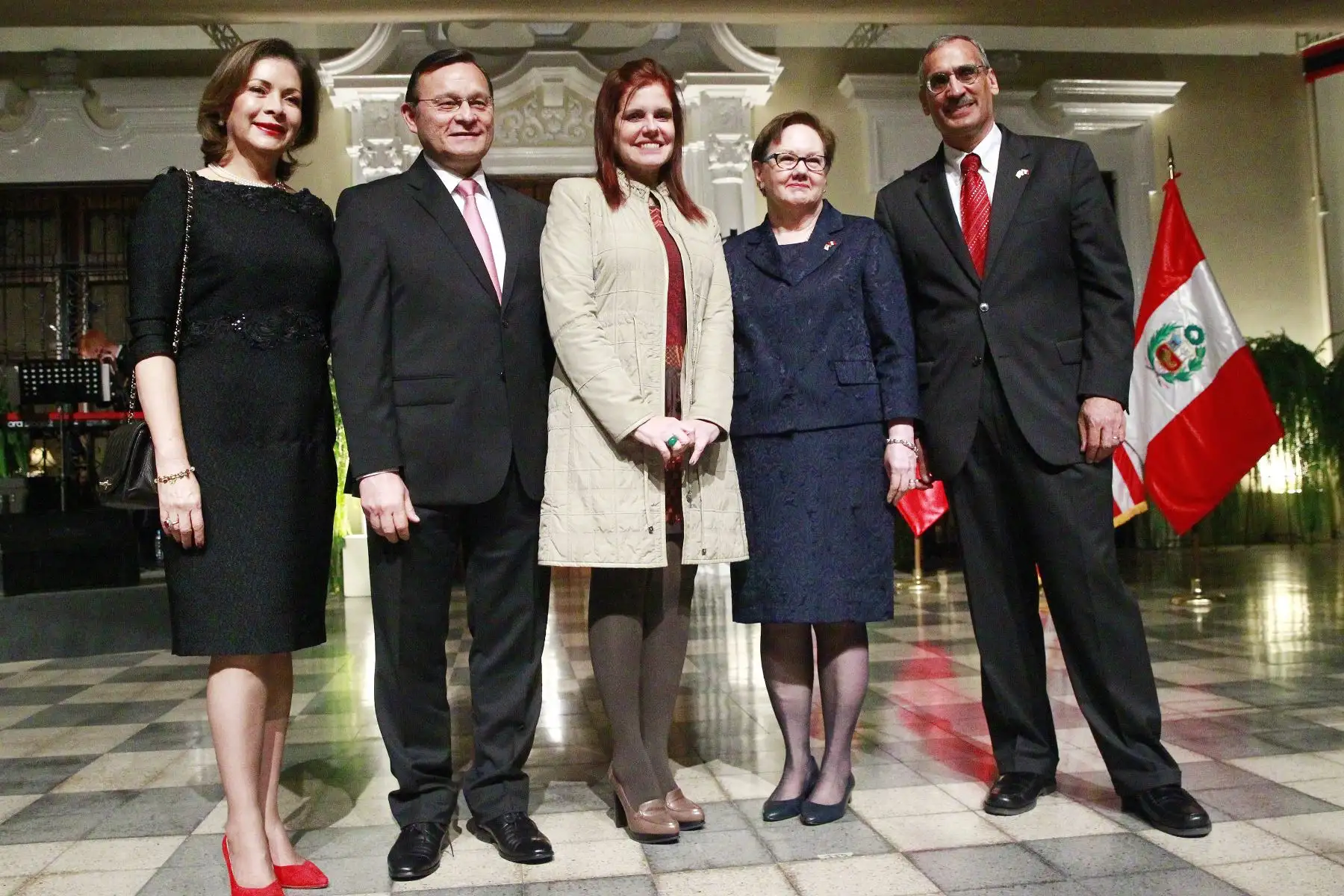 El Embajador de EEUU en el Perú, Krishna R. Urs recibe los saludos por el 242 aniversario de la independencia de los EEUU. Foto - ANDINA/Eddy Ramos.